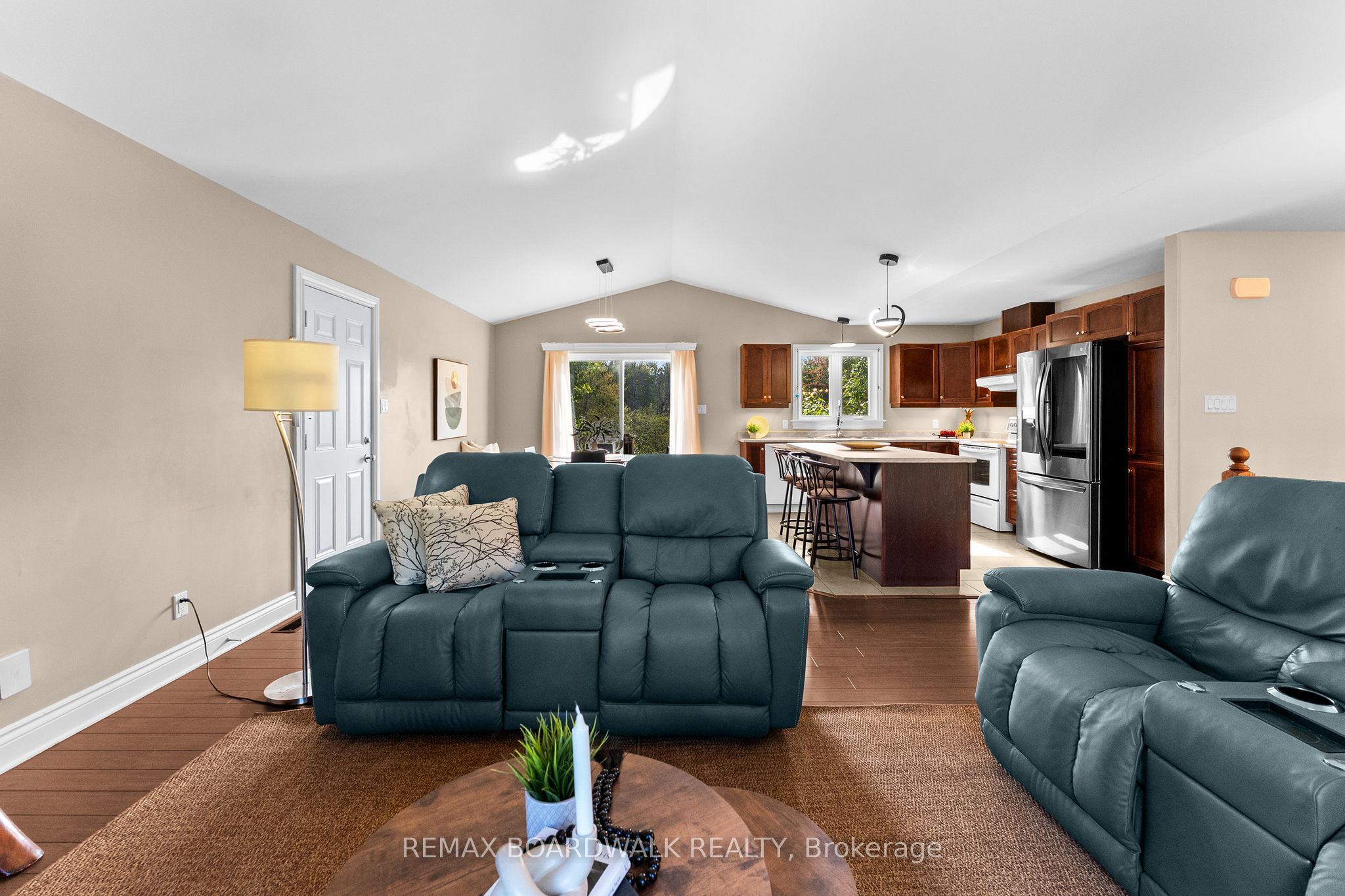 2711 Glen Smail Road Property Photo 10