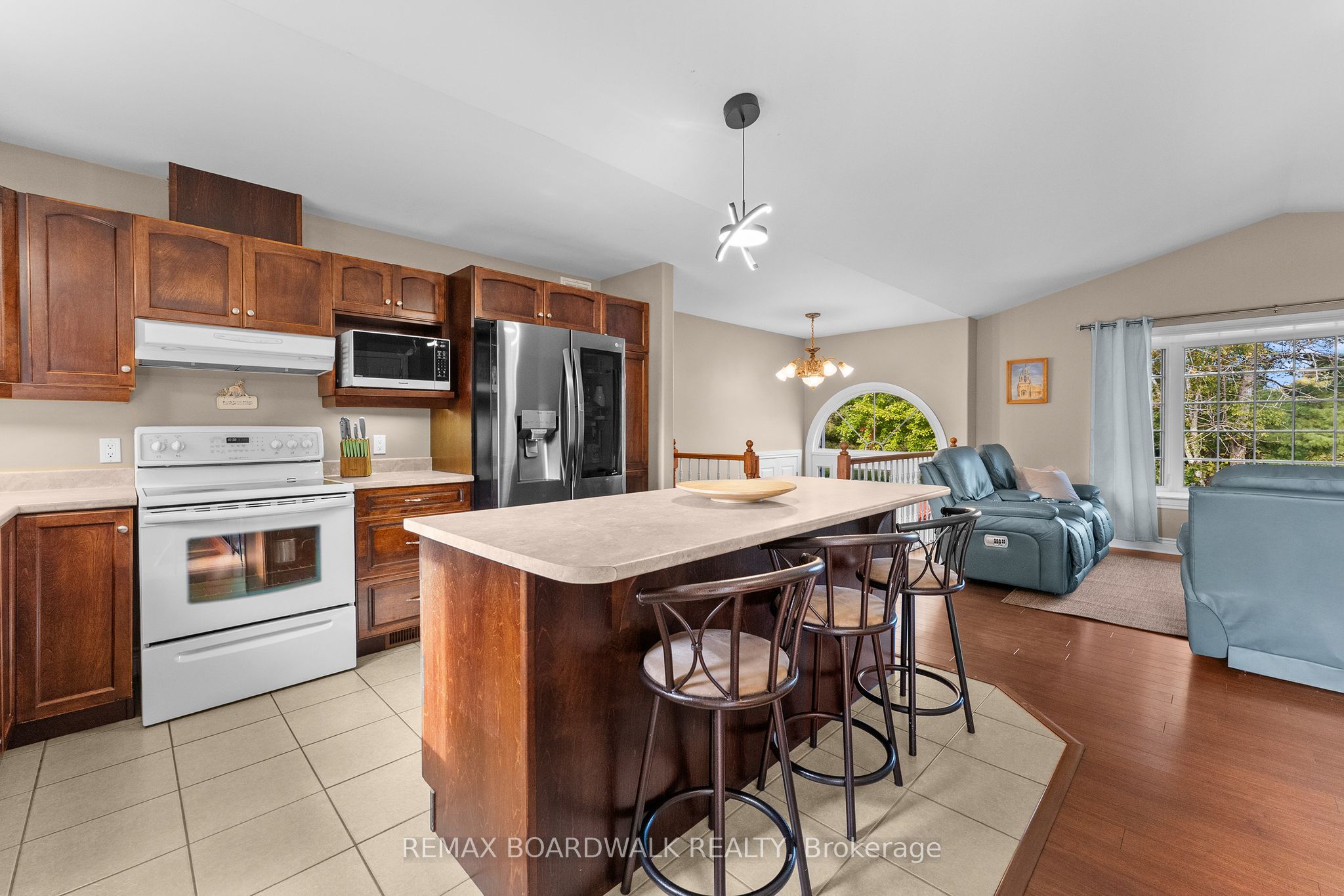 2711 Glen Smail Road Property Photo 14