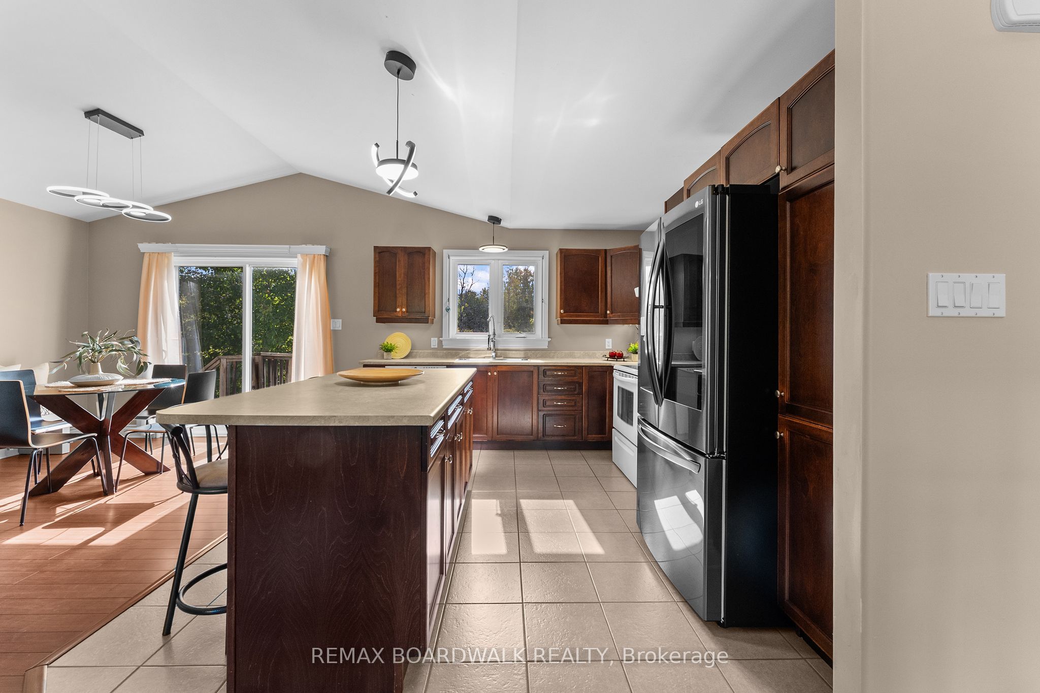 2711 Glen Smail Road Property Photo 17