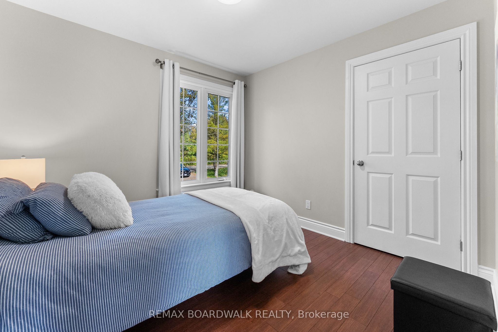 2711 Glen Smail Road Property Photo 23