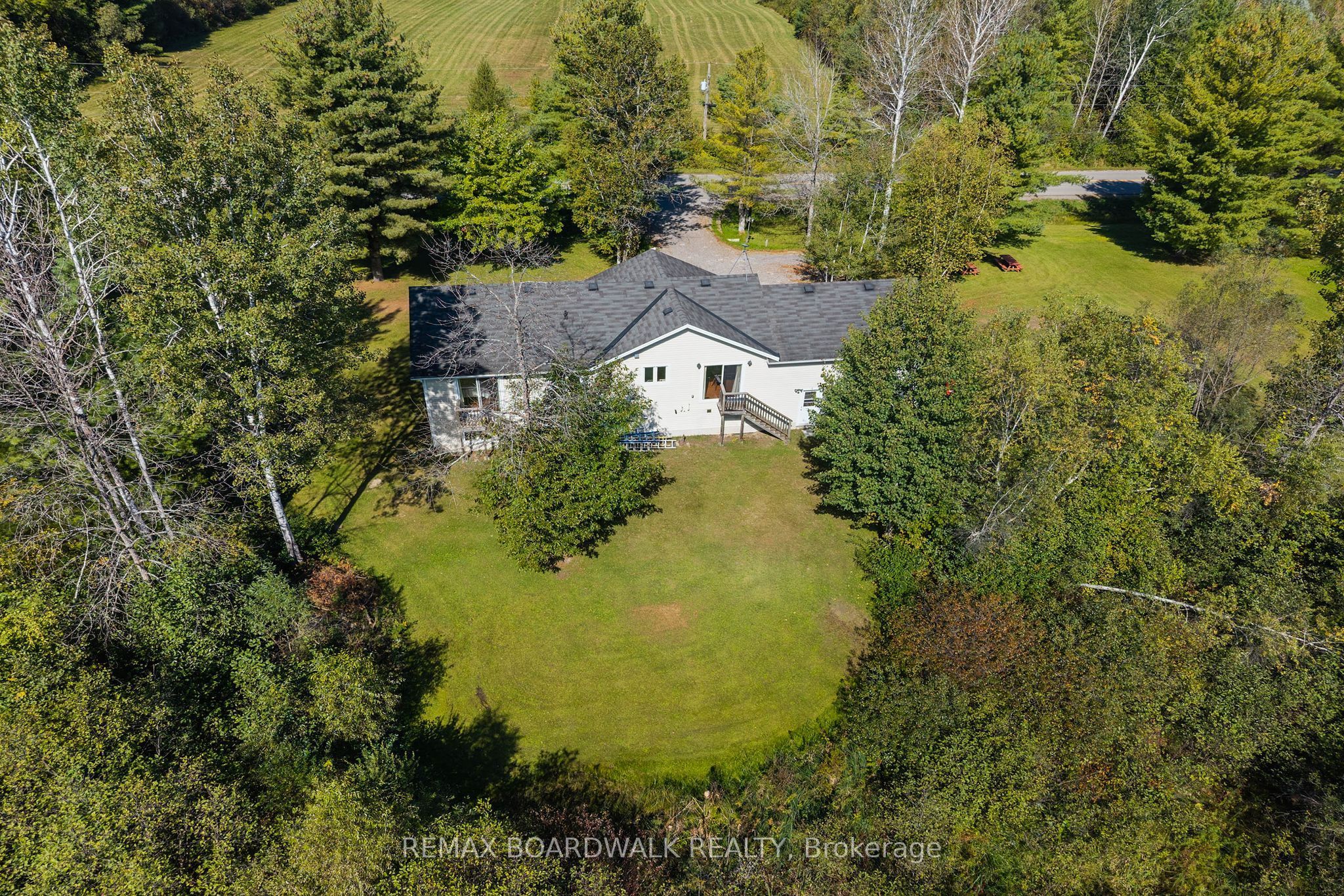 2711 Glen Smail Road Property Photo 37