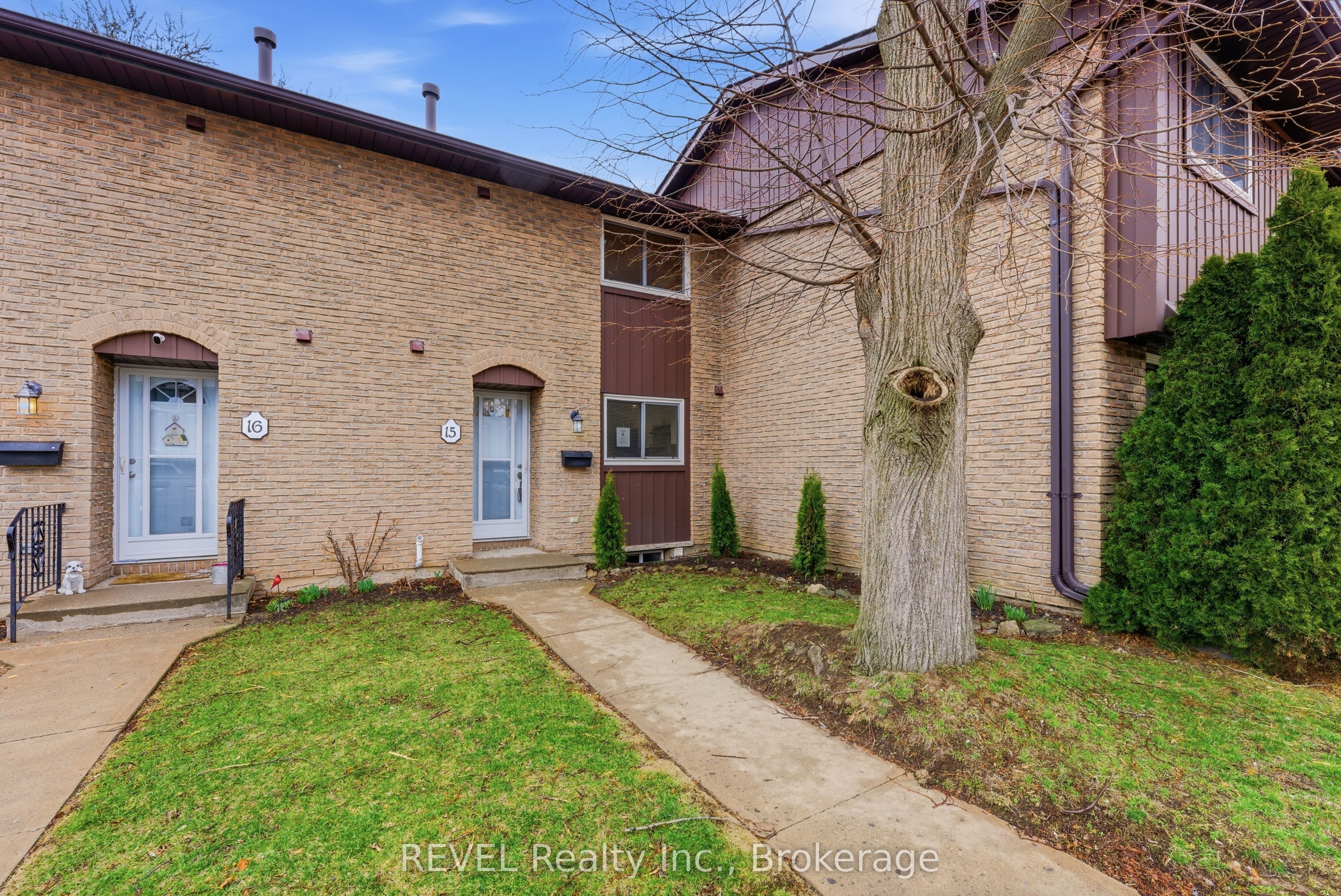 151 Linwell Road 15 Property Photo 3