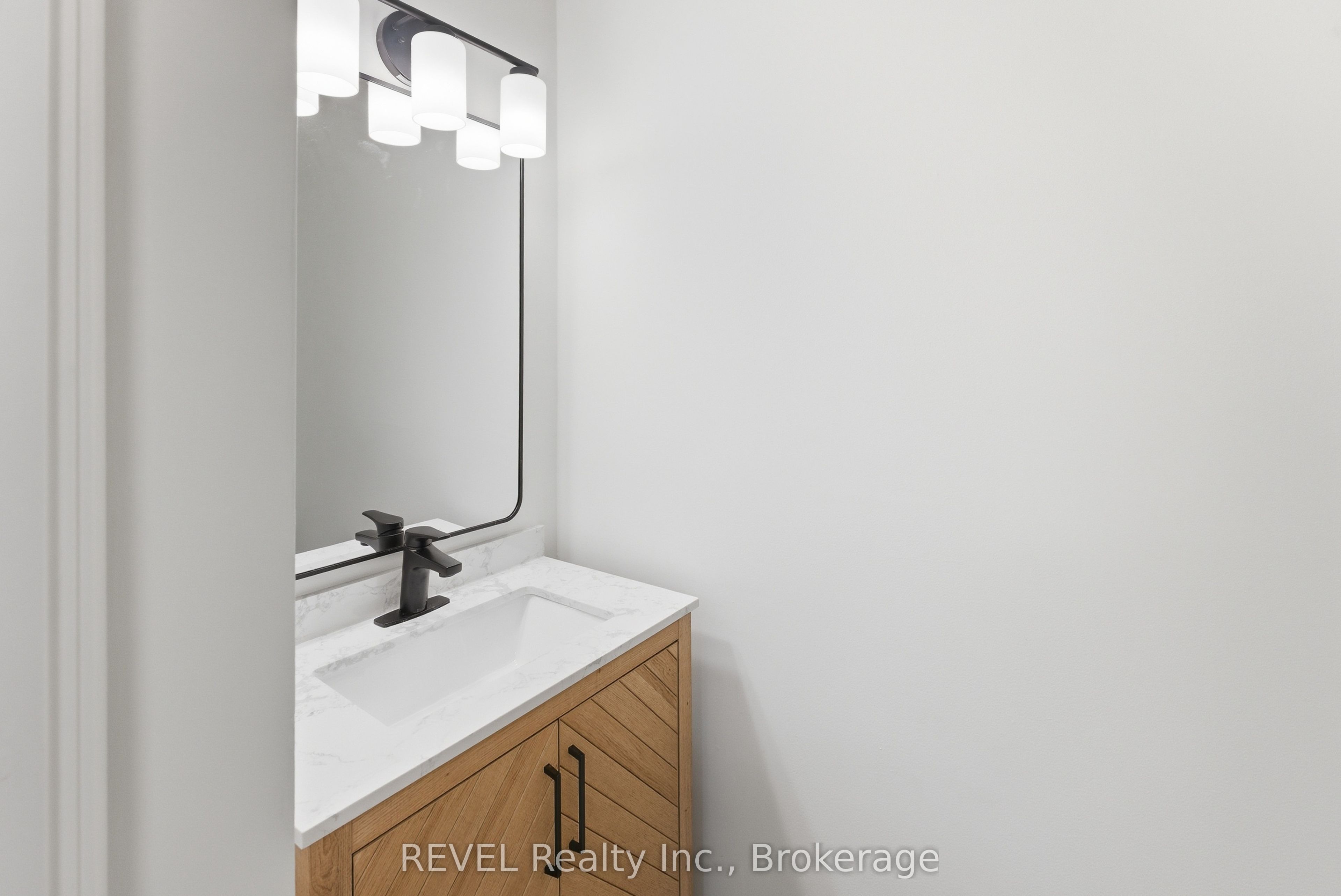 151 Linwell Road 15 Property Photo 6