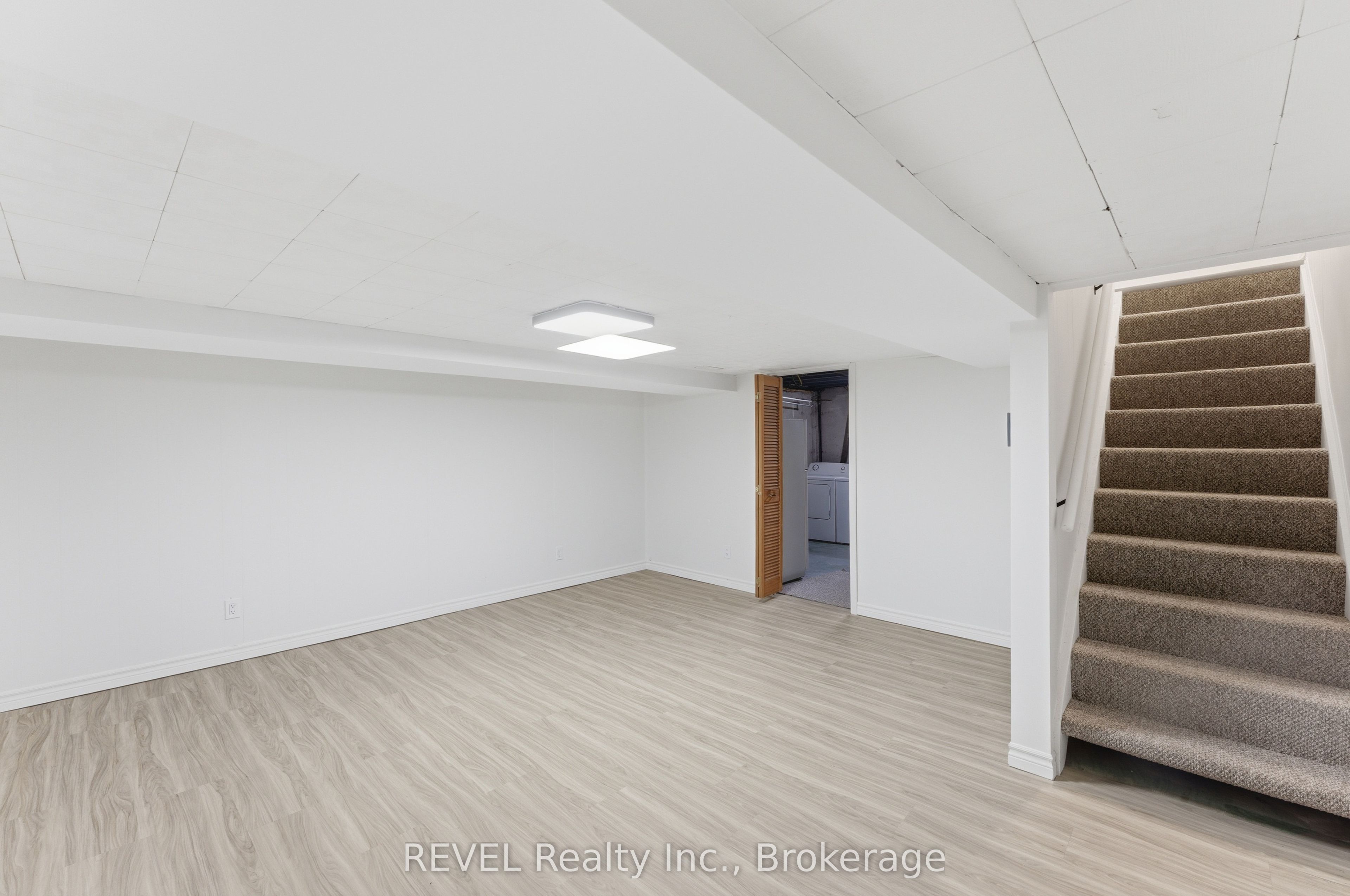 151 Linwell Road 15 Property Photo 34
