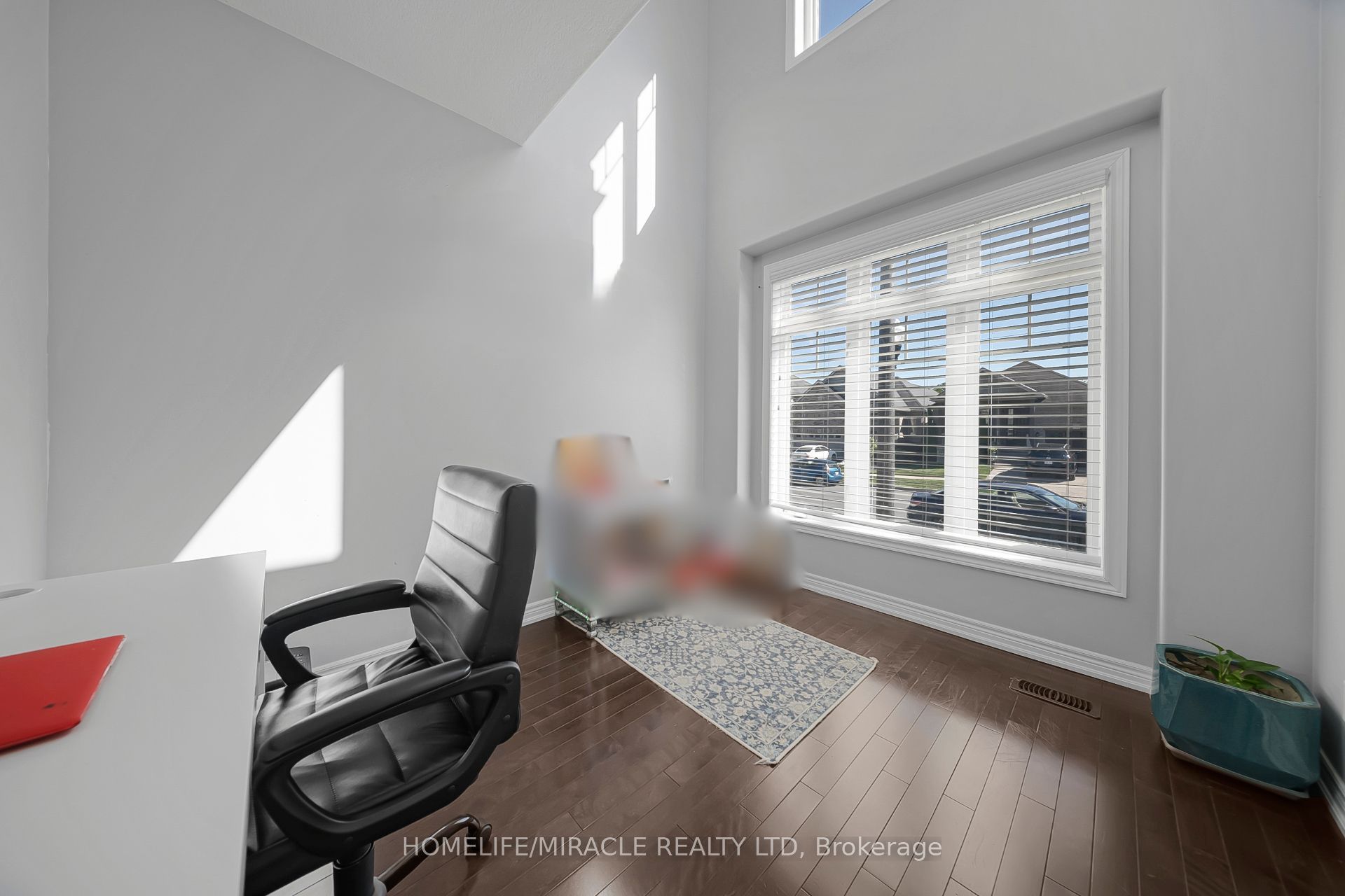795 Robert Ferrie Drive Property Photo 8