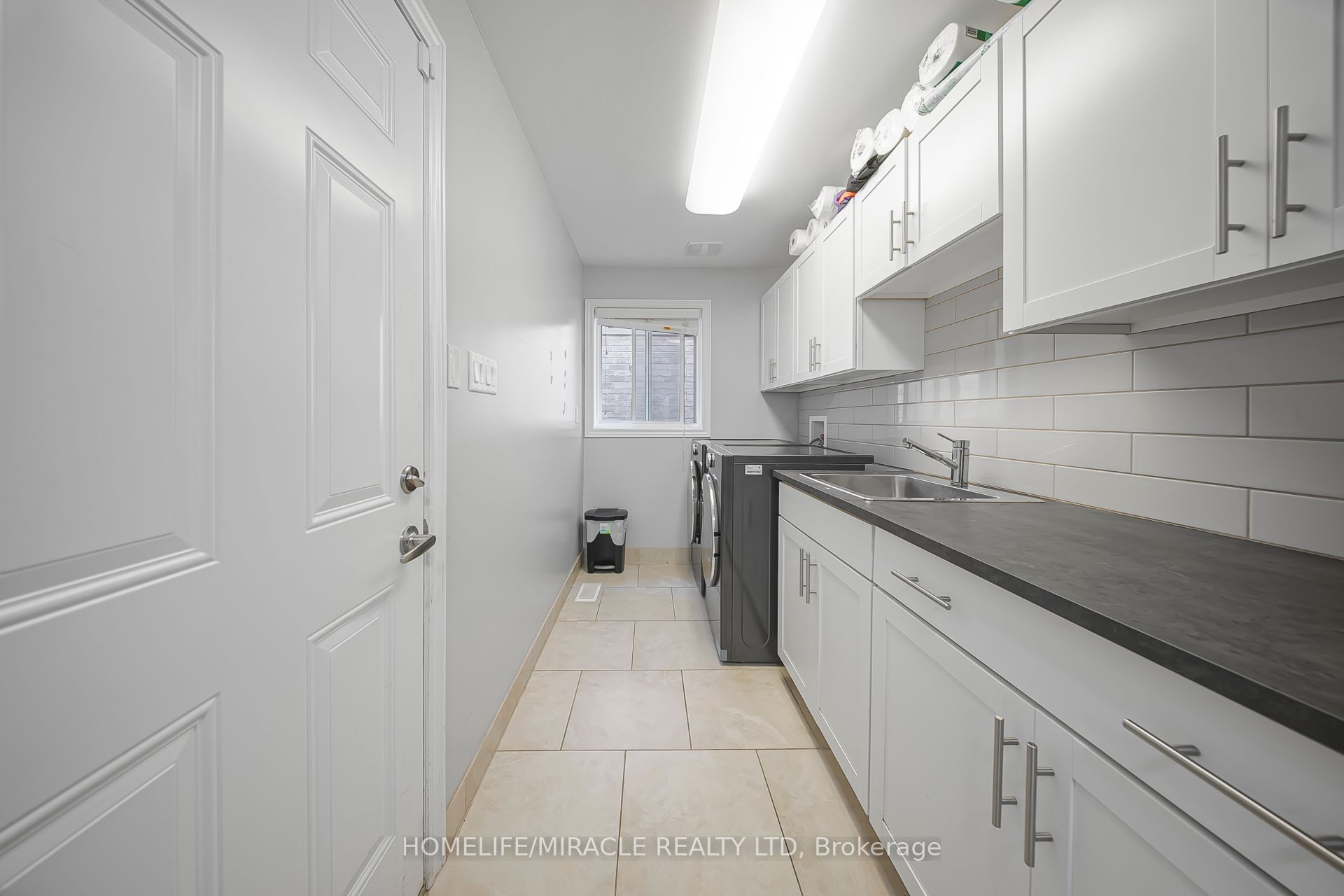 795 Robert Ferrie Drive Property Photo 13