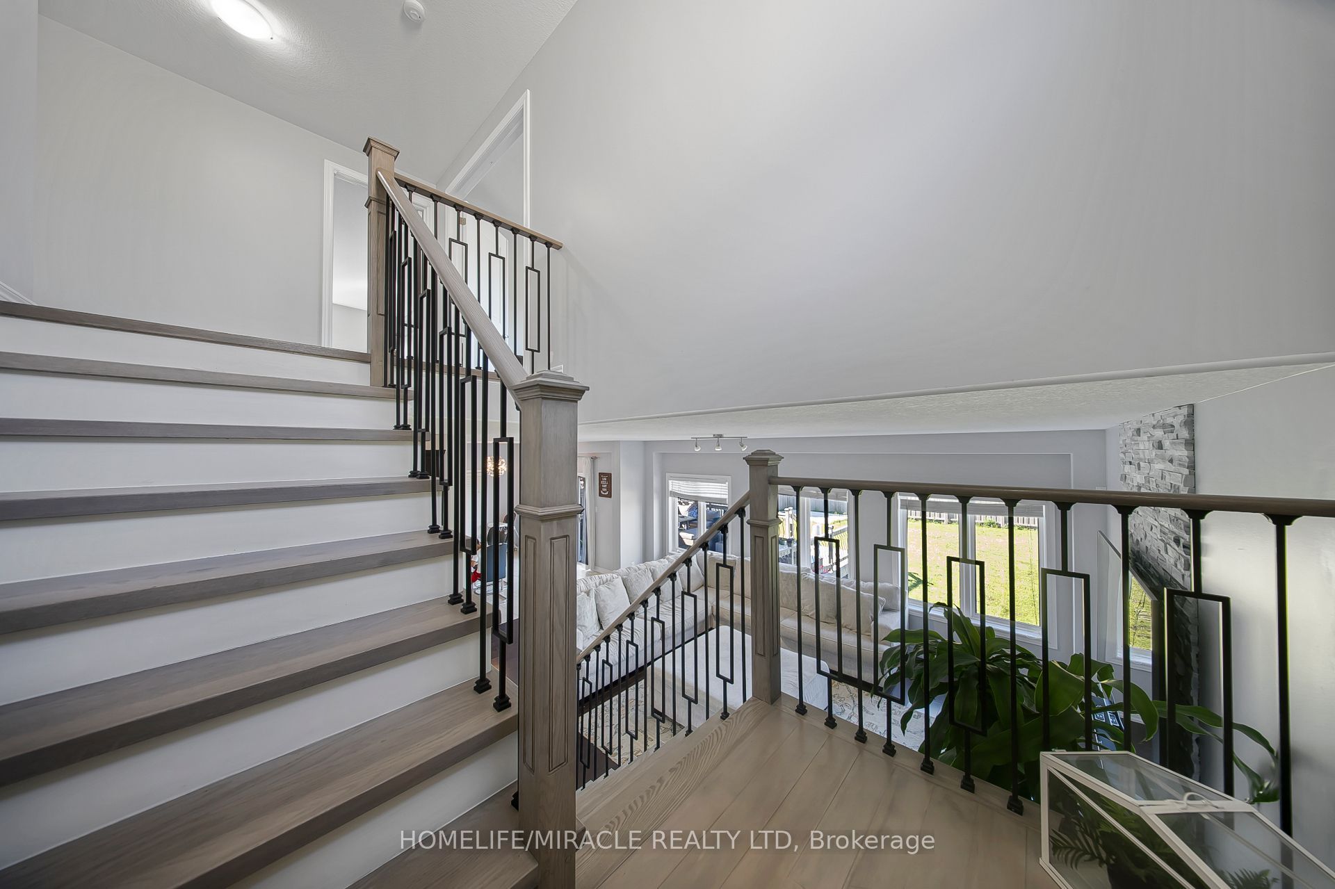 795 Robert Ferrie Drive Property Photo 20