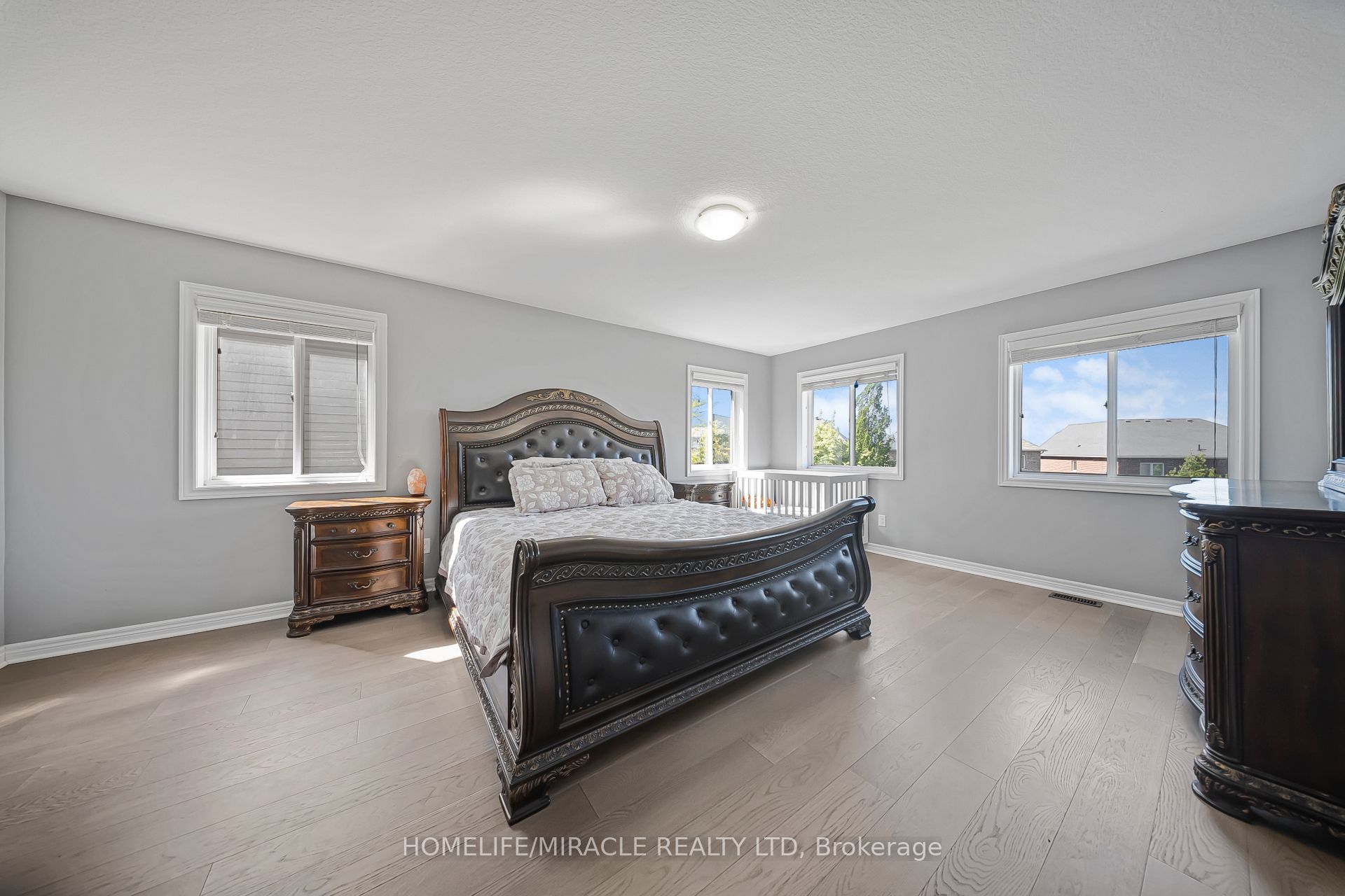 795 Robert Ferrie Drive Property Photo 24