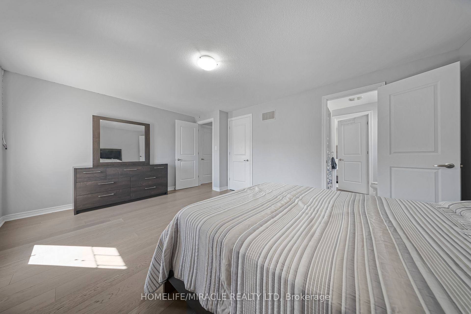 795 Robert Ferrie Drive Property Photo 29