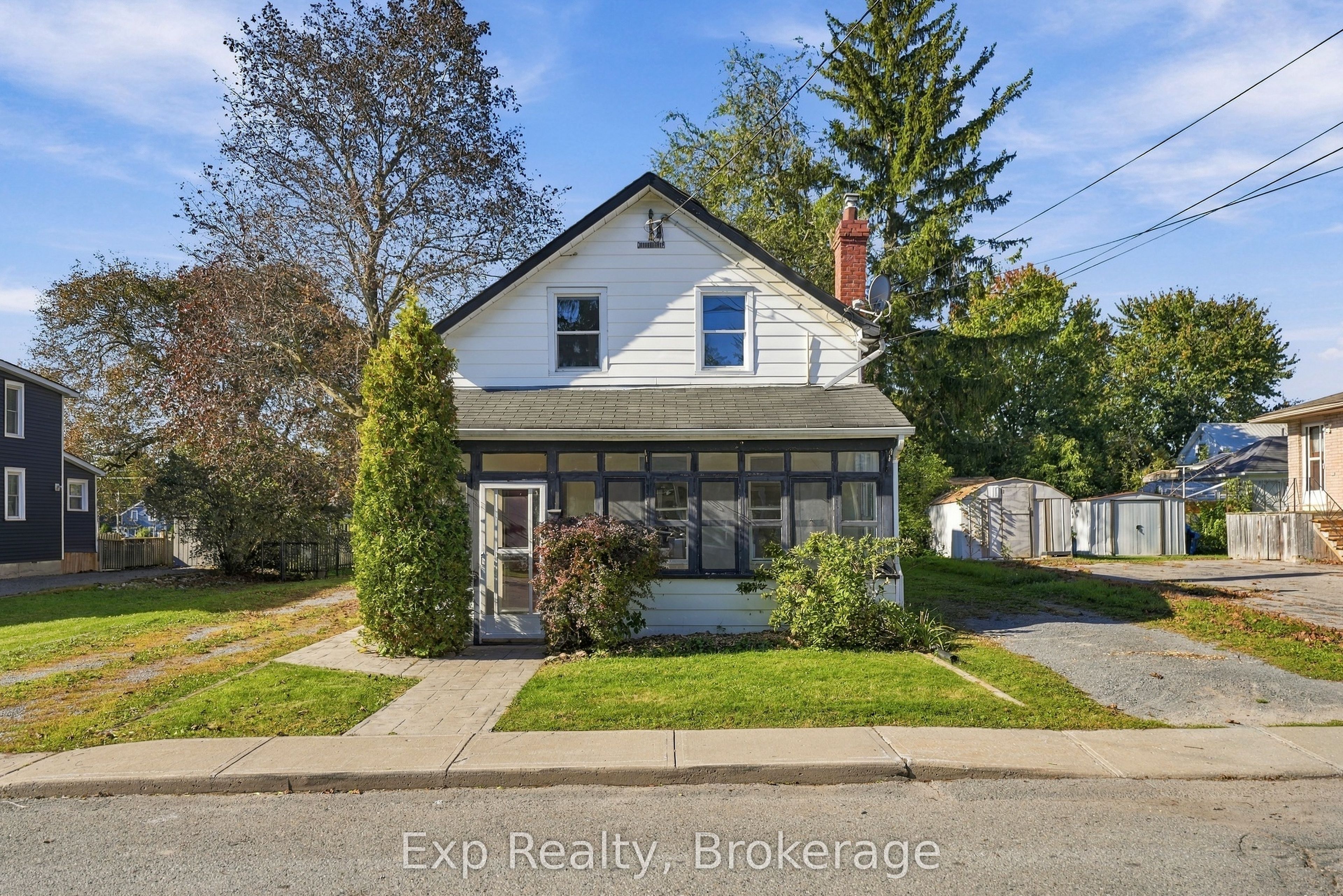 204 Robert Street Property Photo 1