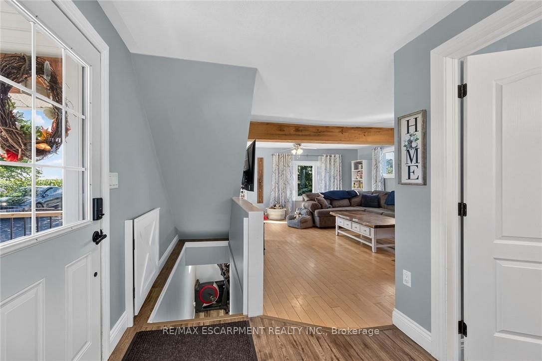 359 First Line Property Photo 10
