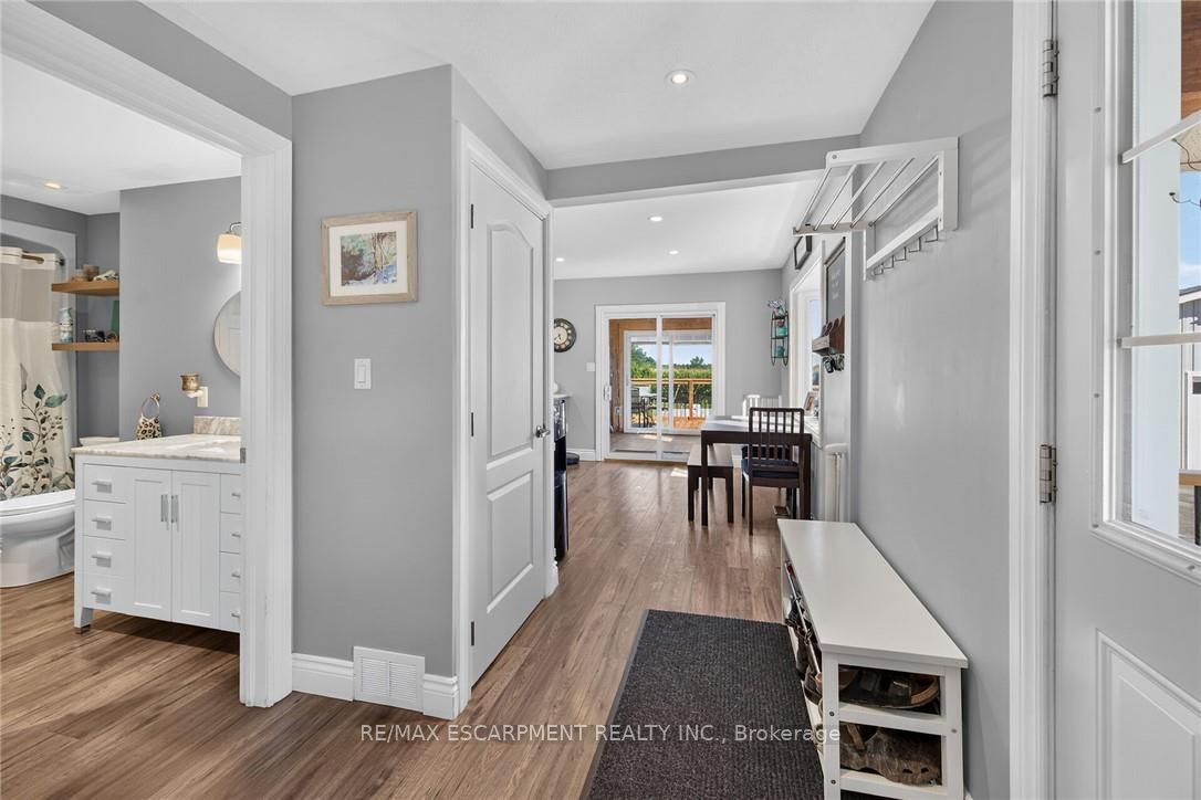 359 First Line Property Photo 11