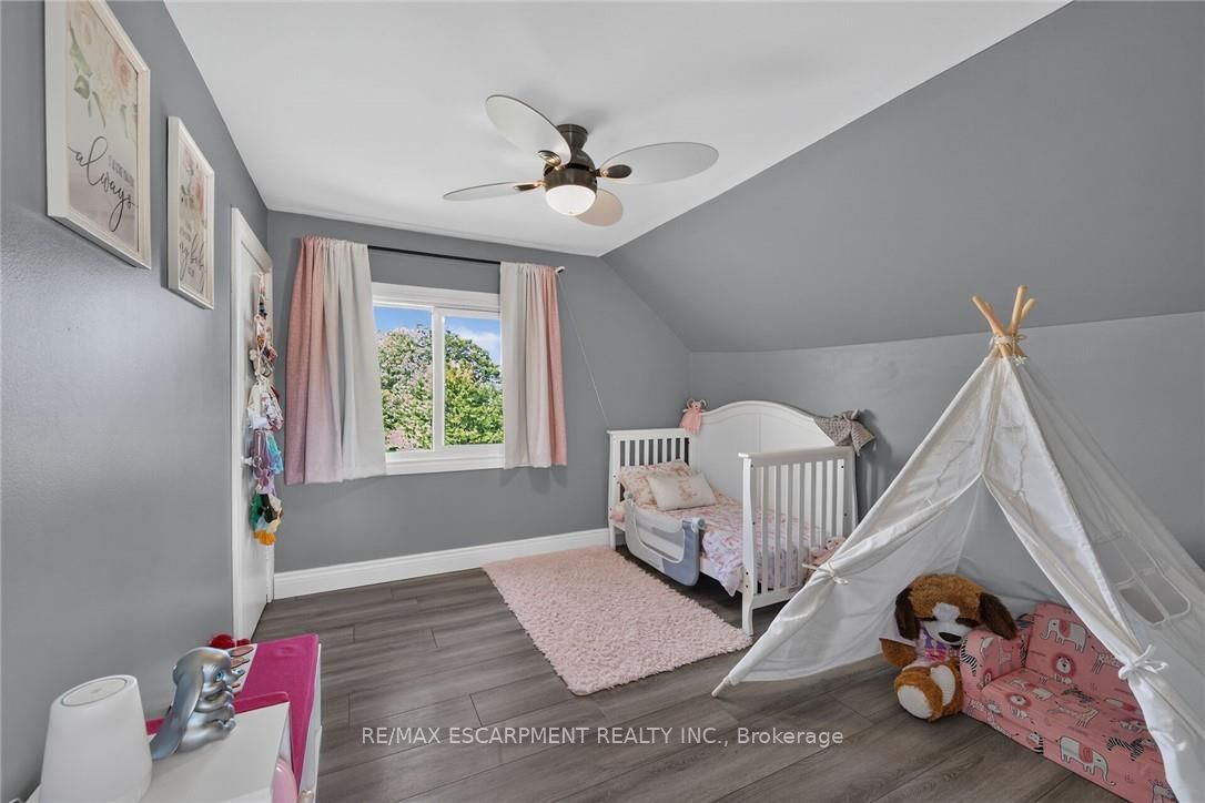 359 First Line Property Photo 24
