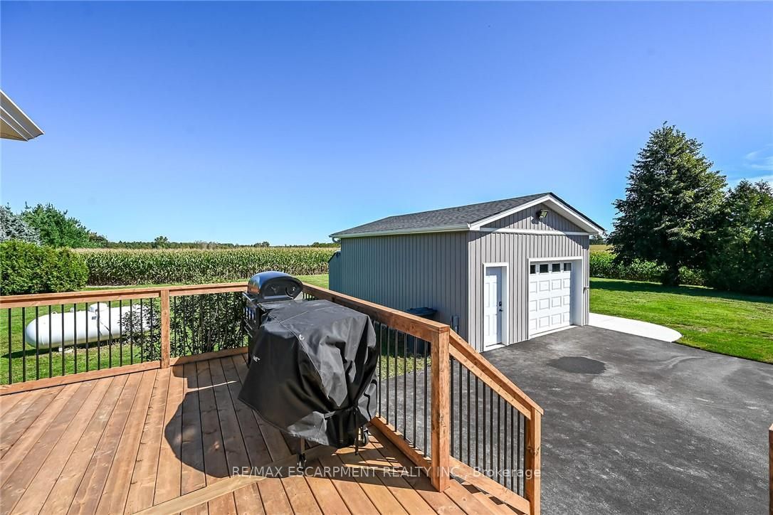 359 First Line Property Photo 37