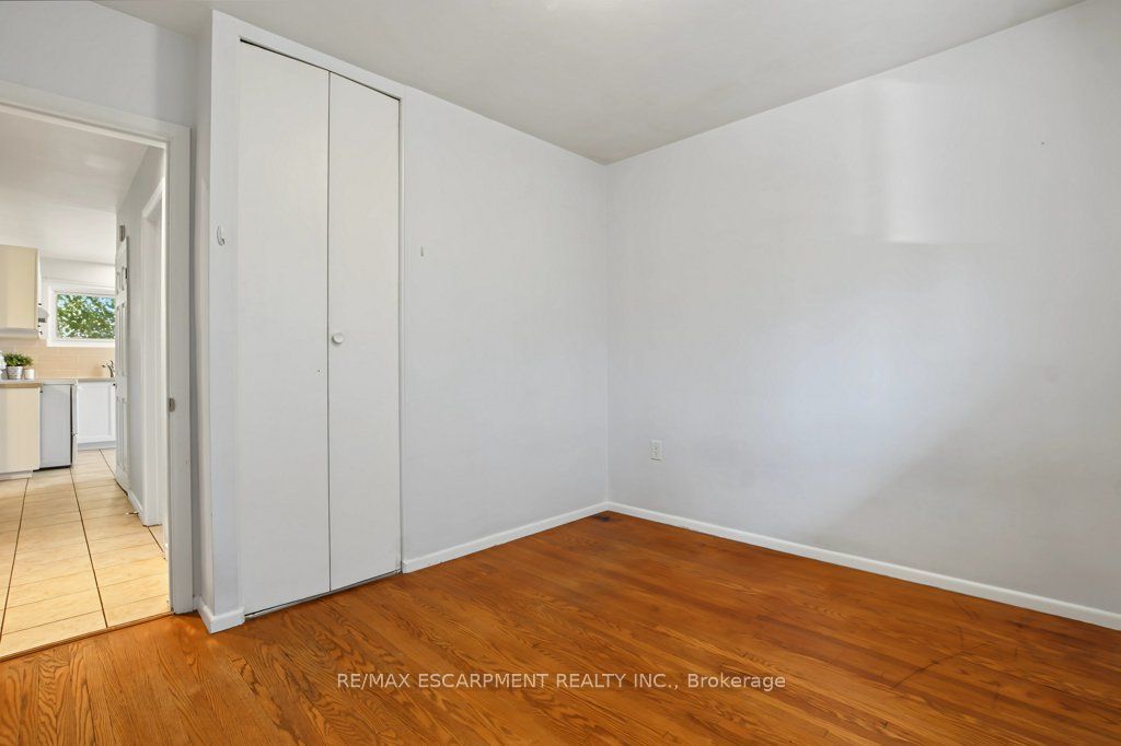 15 Carwyn Crescent Property Photo 16
