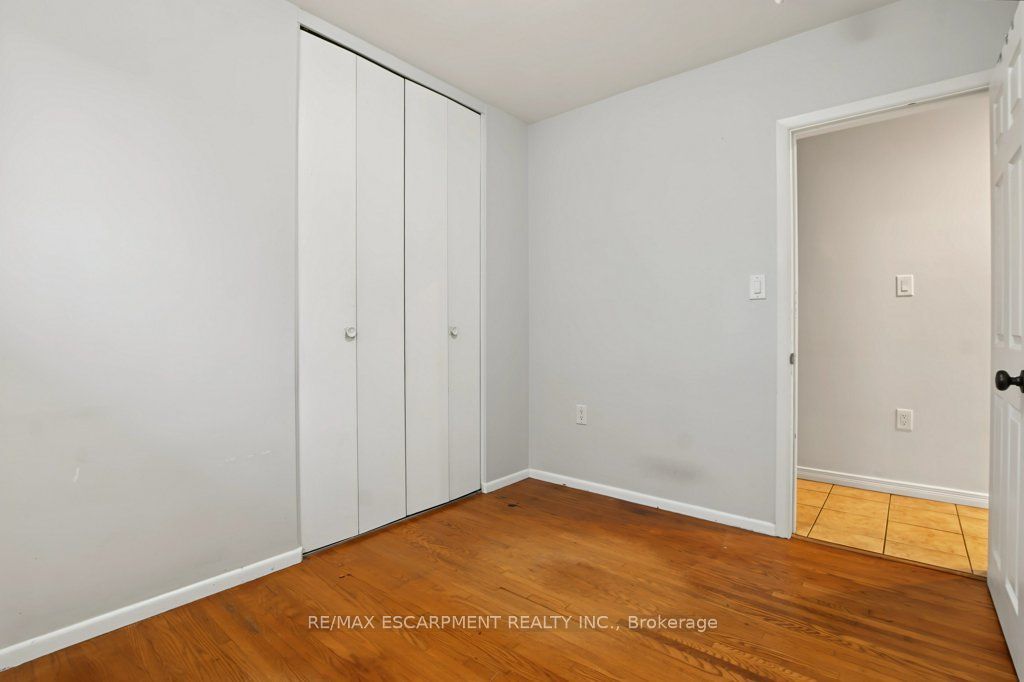 15 Carwyn Crescent Property Photo 18