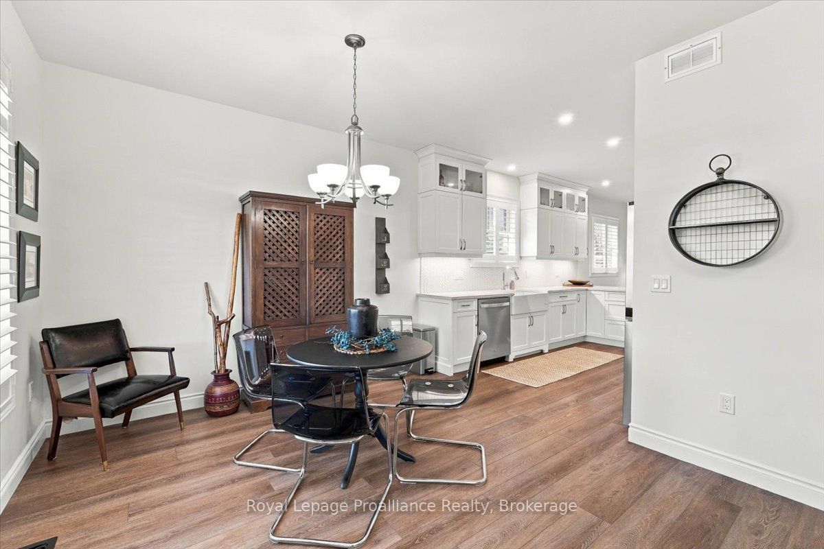 20 Aberdeen Street Property Photo 4
