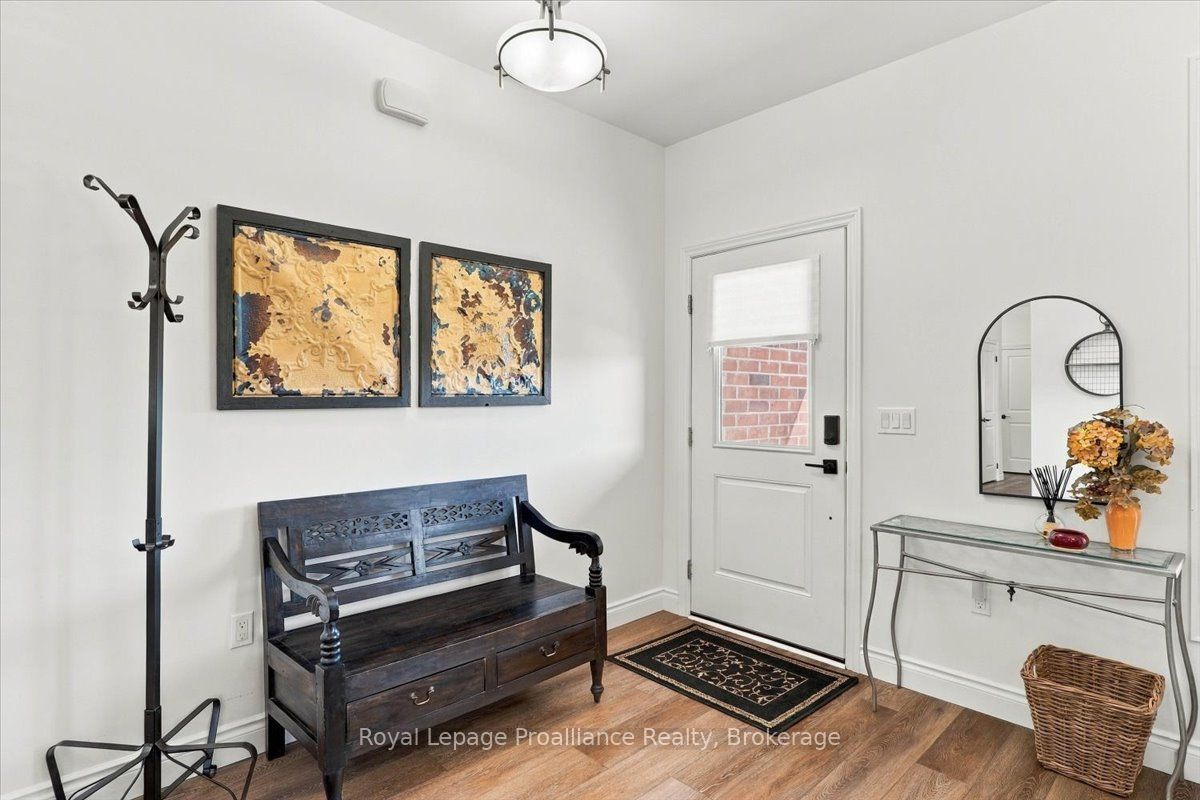 20 Aberdeen Street Property Photo 6