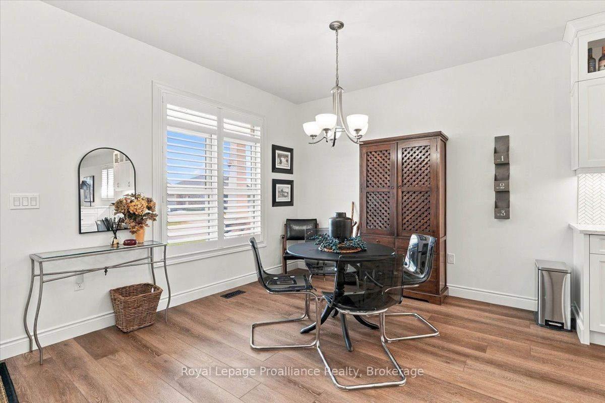 20 Aberdeen Street Property Photo 7