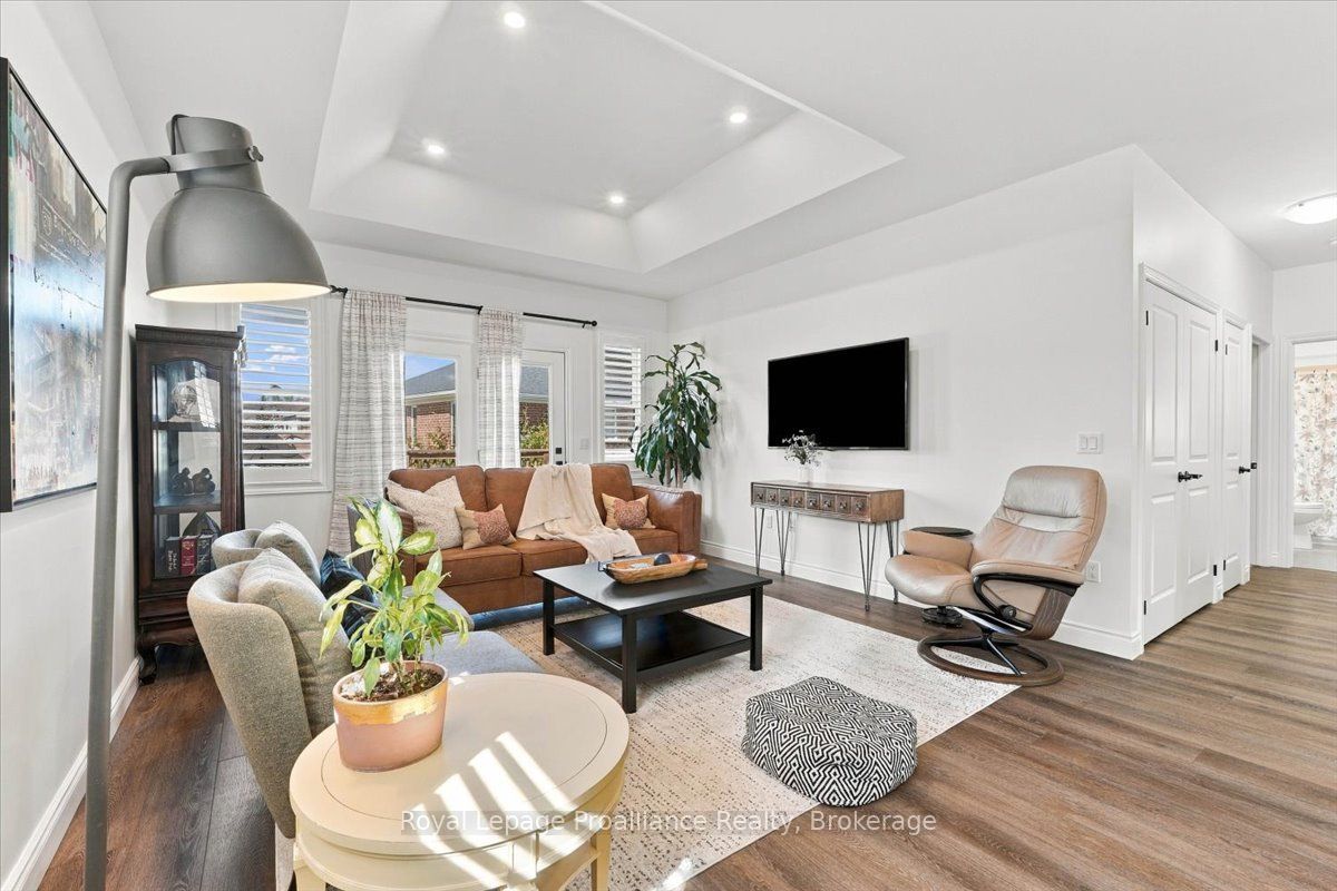 20 Aberdeen Street Property Photo 15