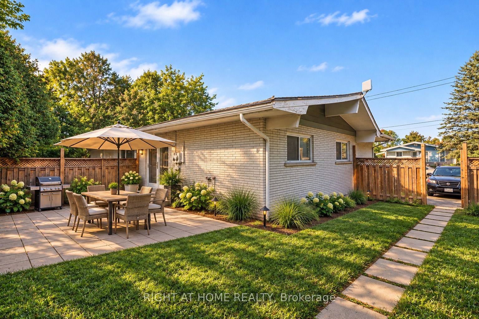 715 Gerard Street Property Photo 8