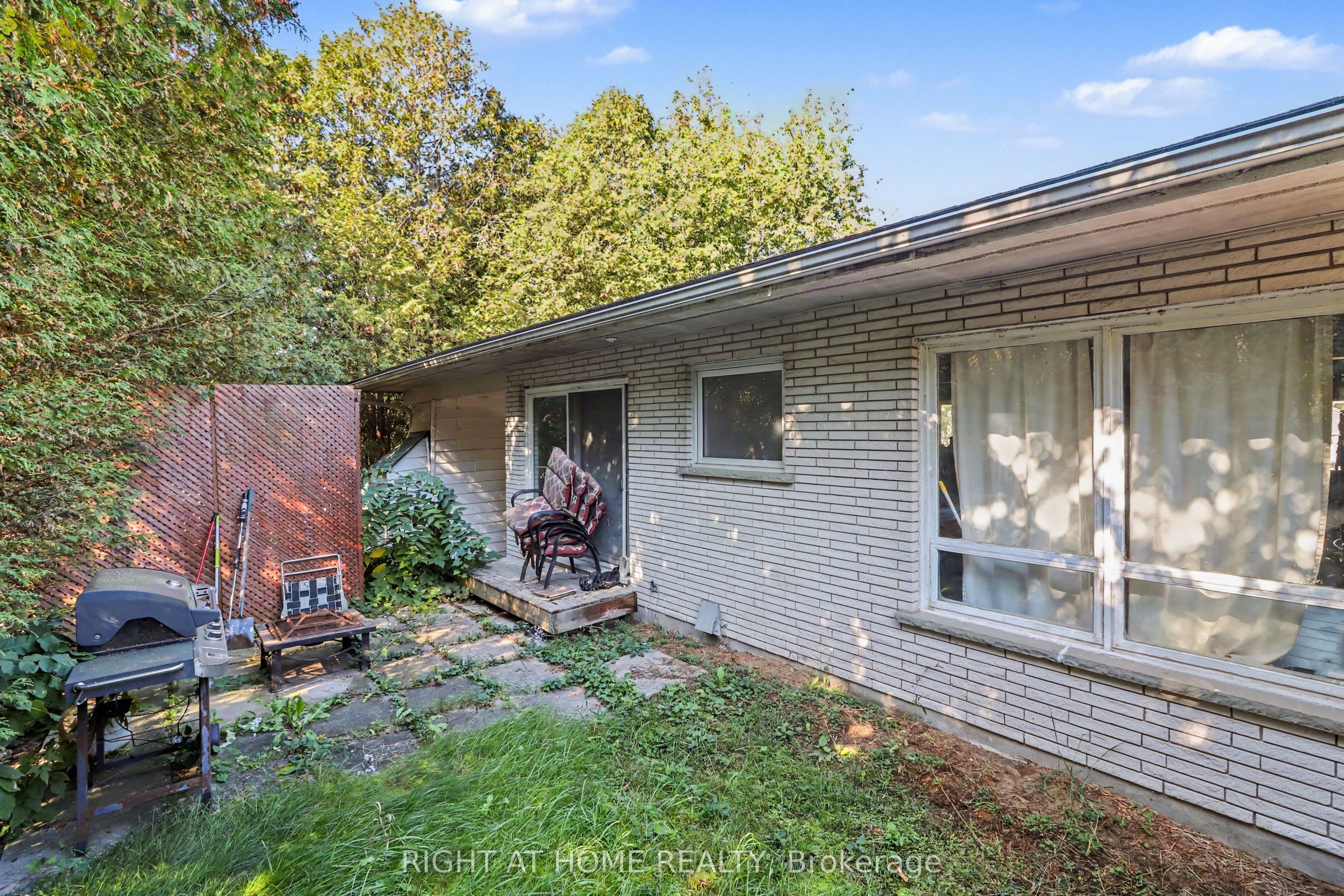 715 Gerard Street Property Photo 9