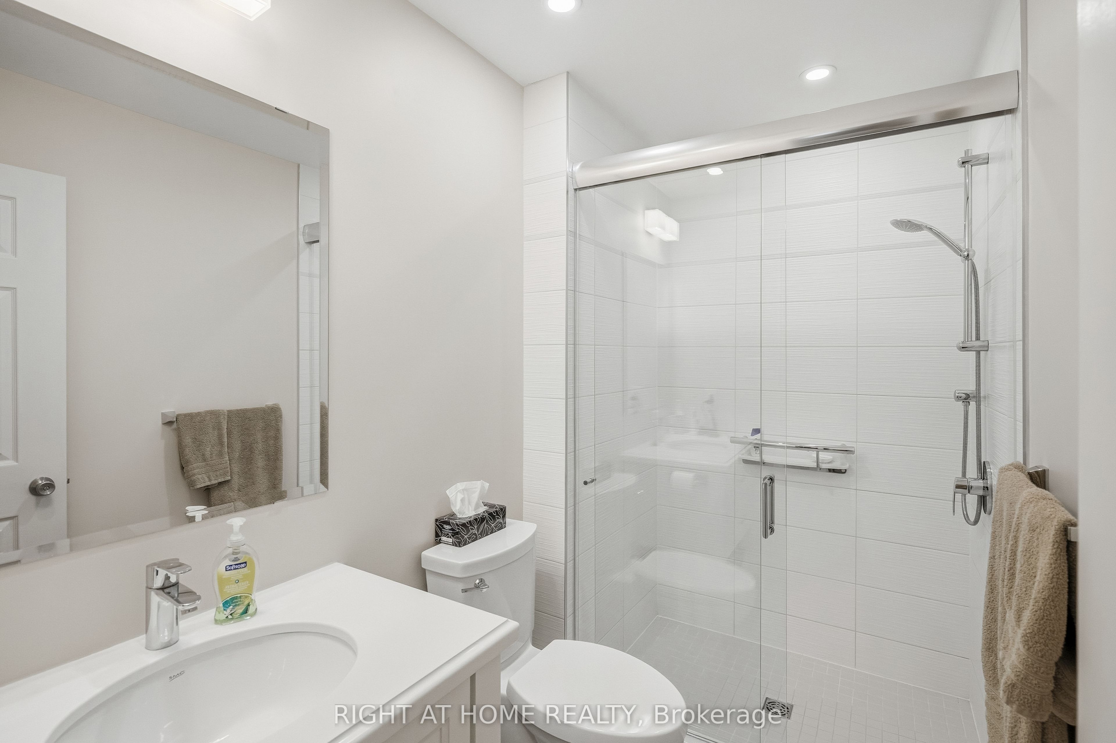 618 Victoria Street Property Photo 17