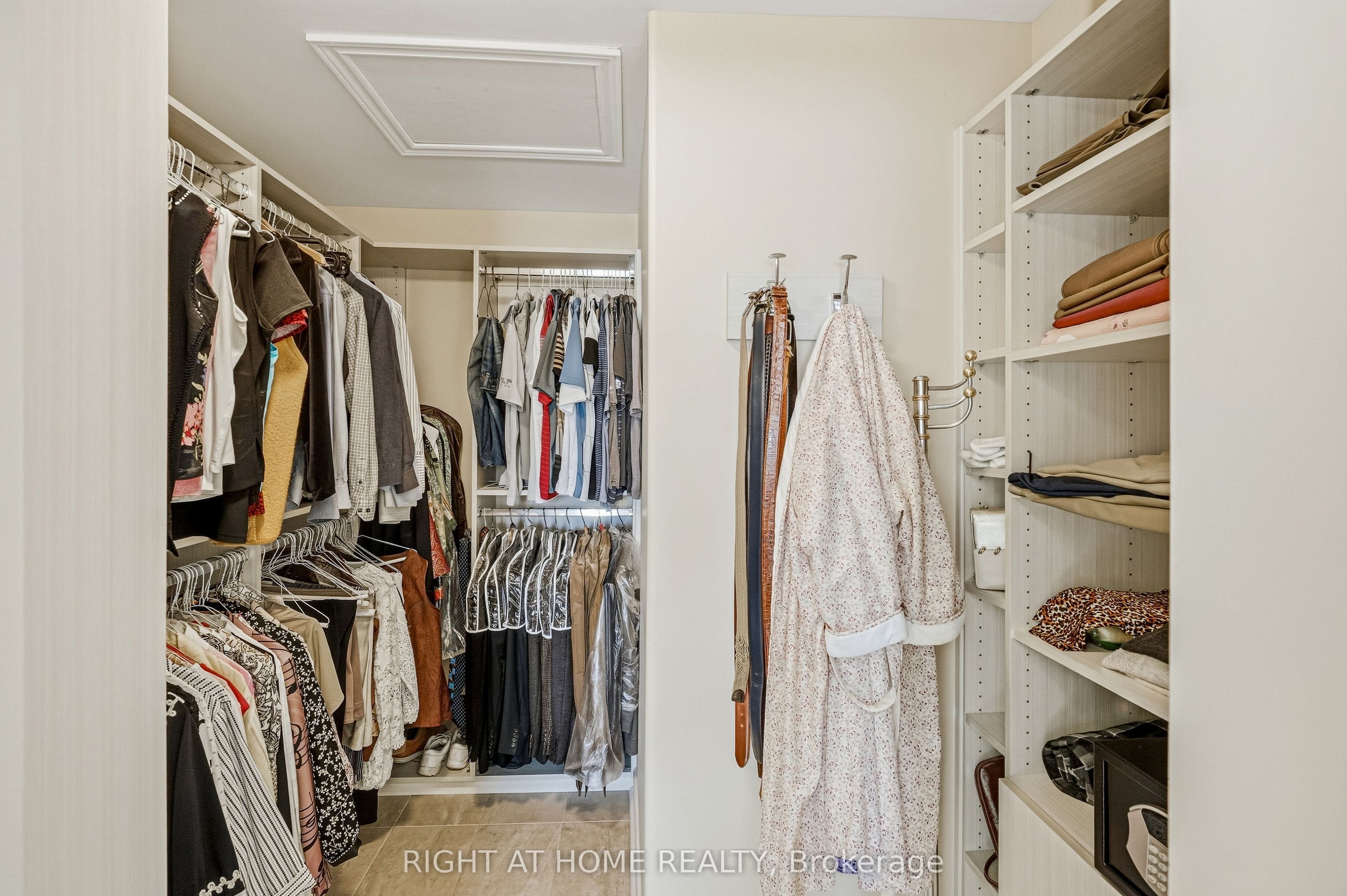 618 Victoria Street Property Photo 22