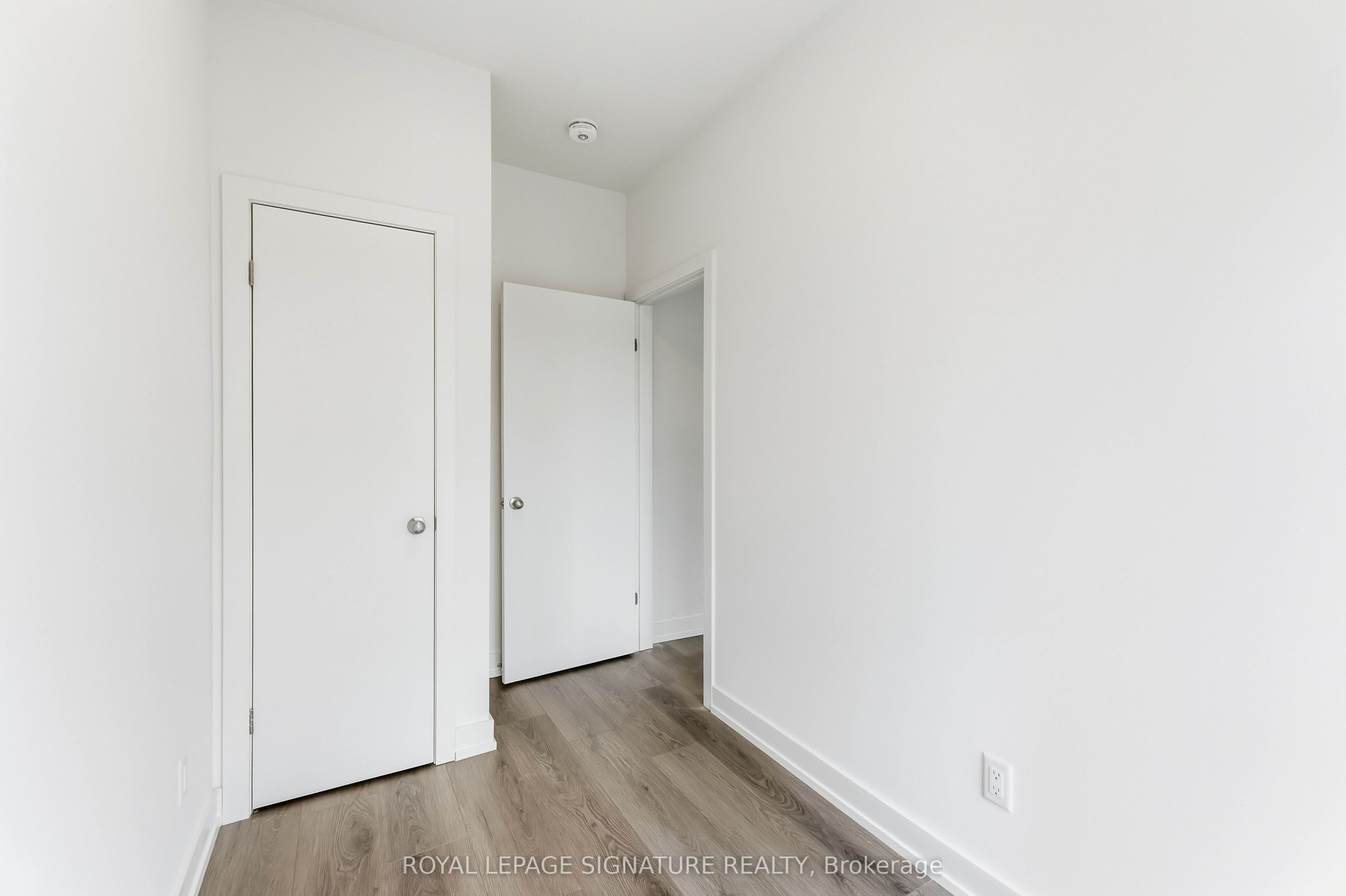 16 Melbourne Avenue 307c Property Photo 4