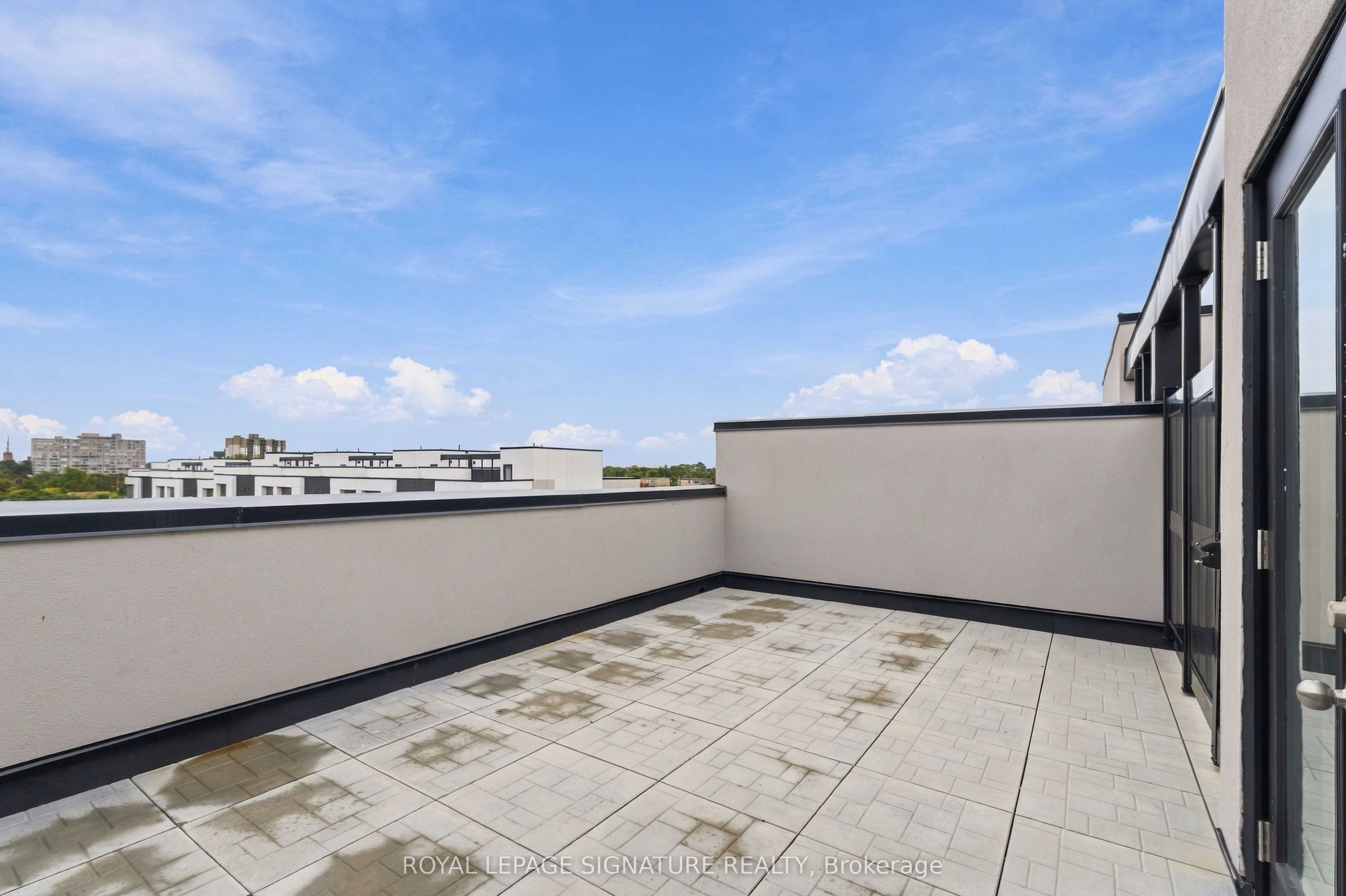 16 Melbourne Avenue 307c Property Photo 15