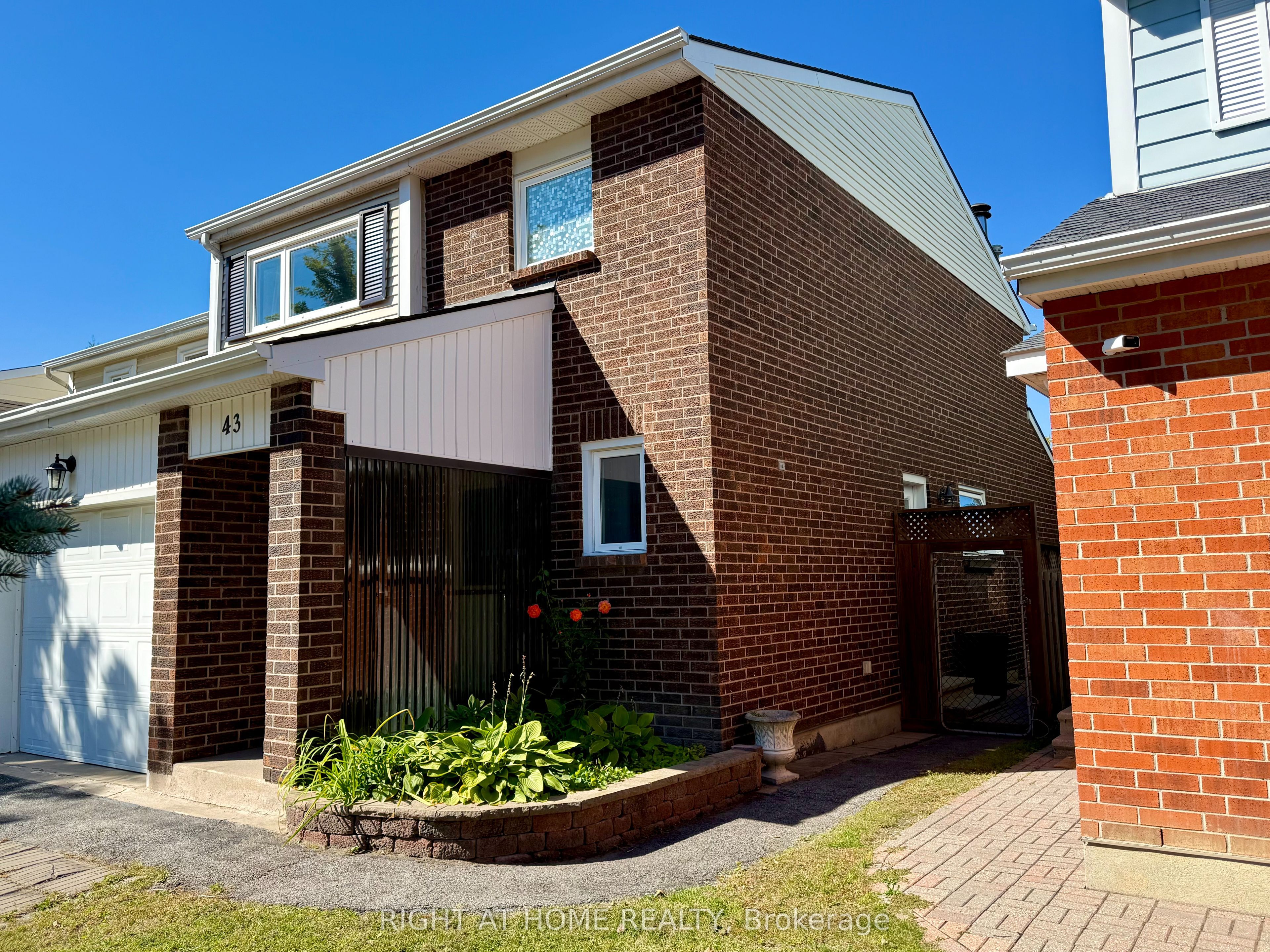 43 Wessex Road Property Photo 2