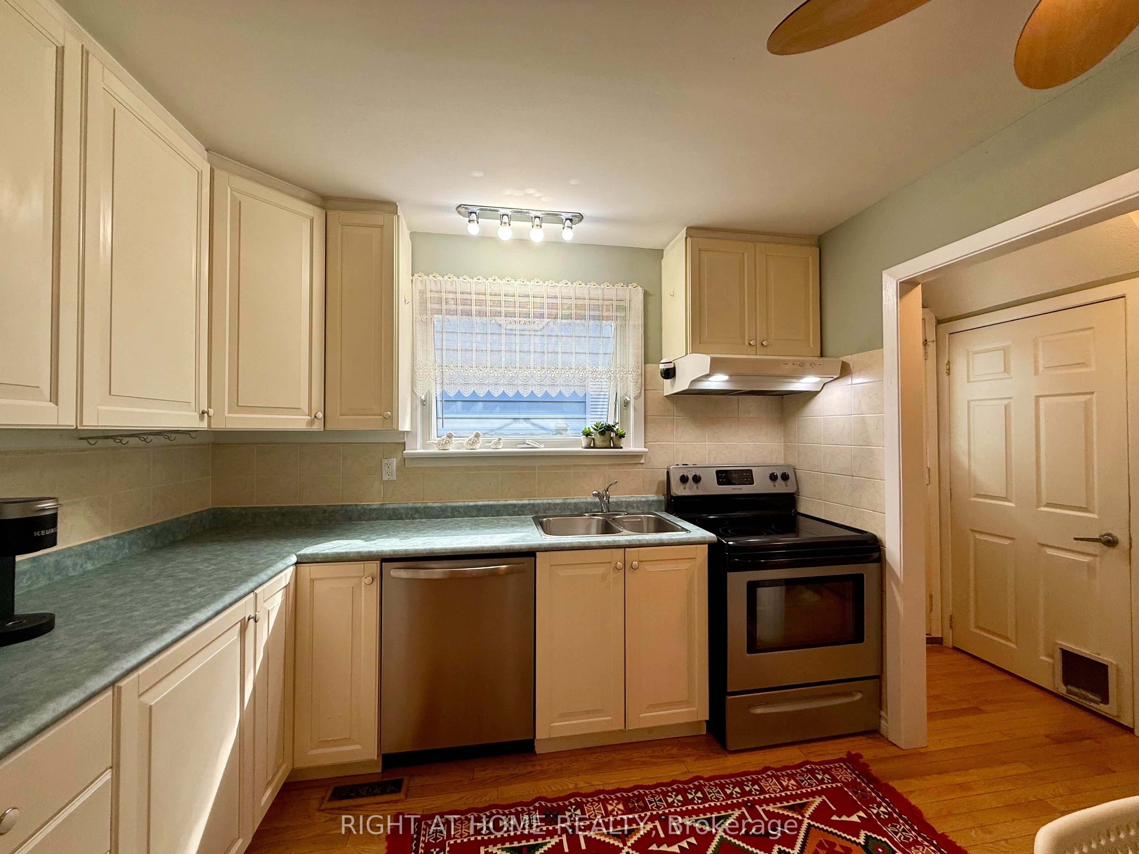 43 Wessex Road Property Photo 15