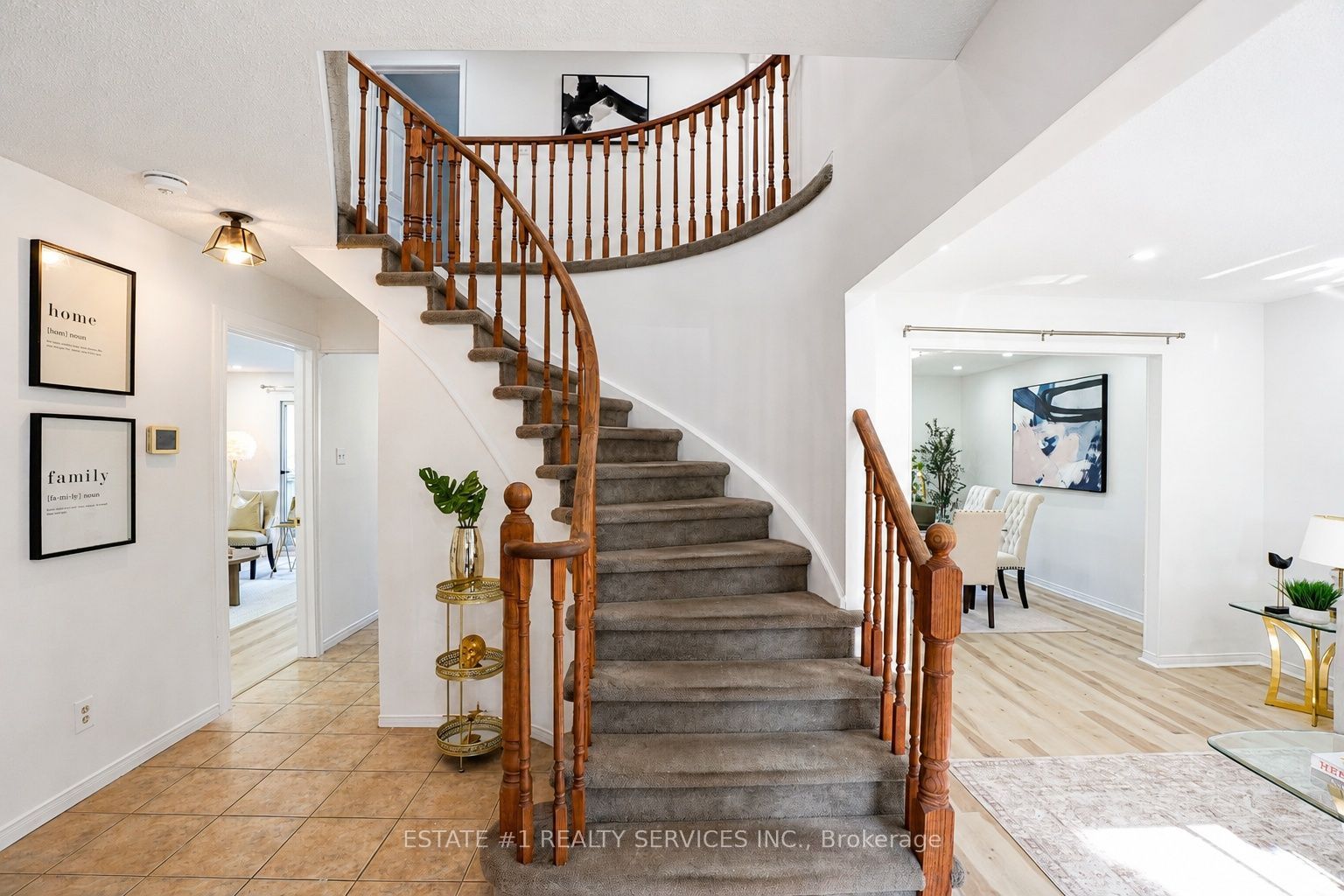 35 Golden Meadow Drive Property Photo 7