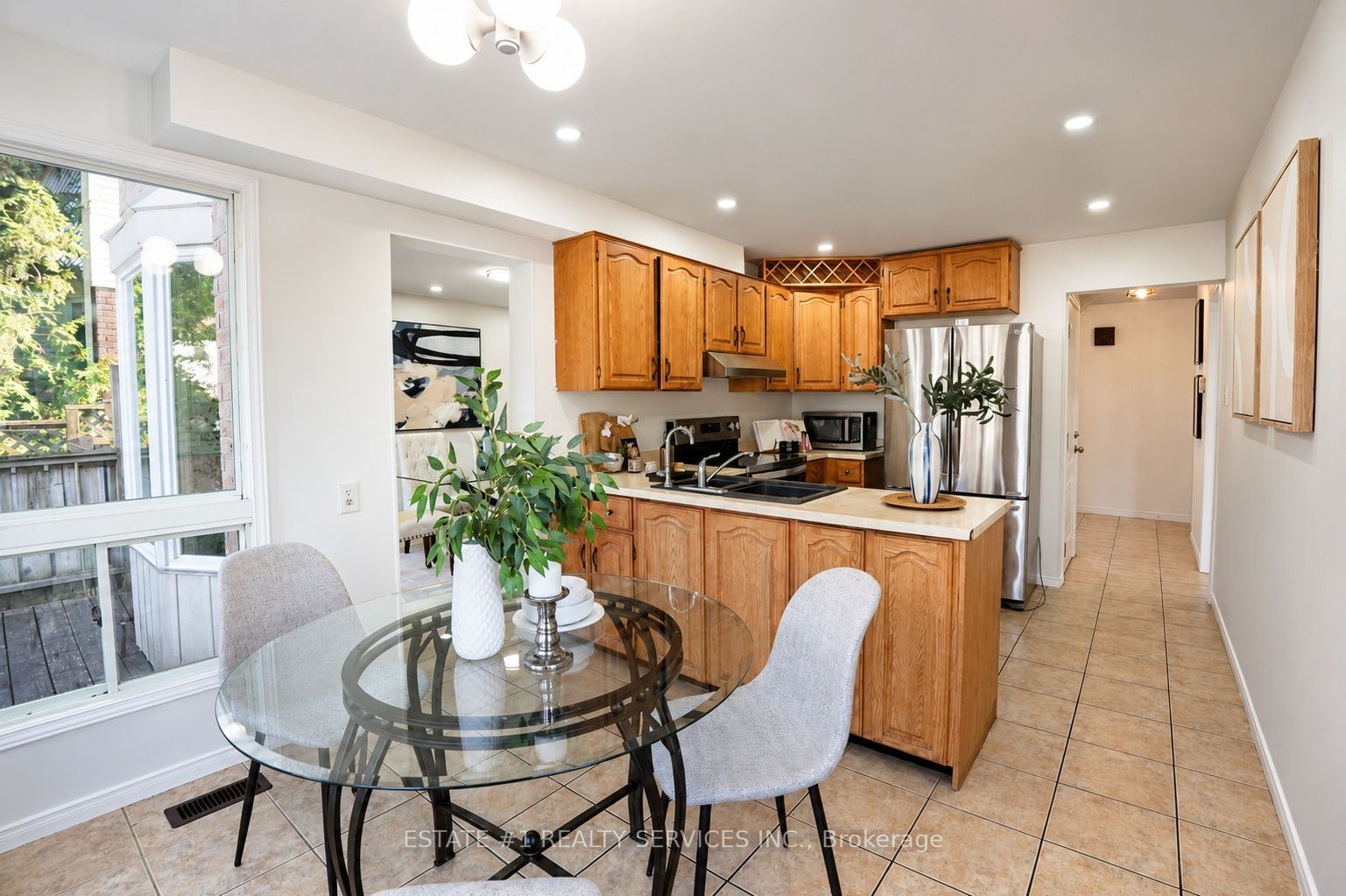 35 Golden Meadow Drive Property Photo 16