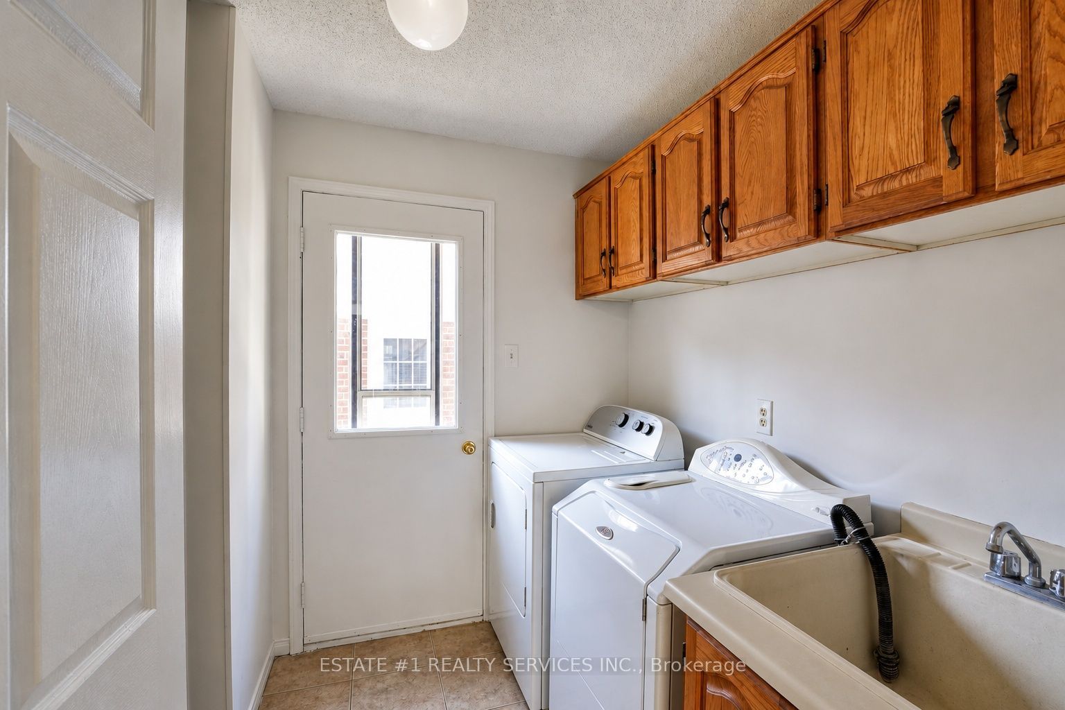 35 Golden Meadow Drive Property Photo 22