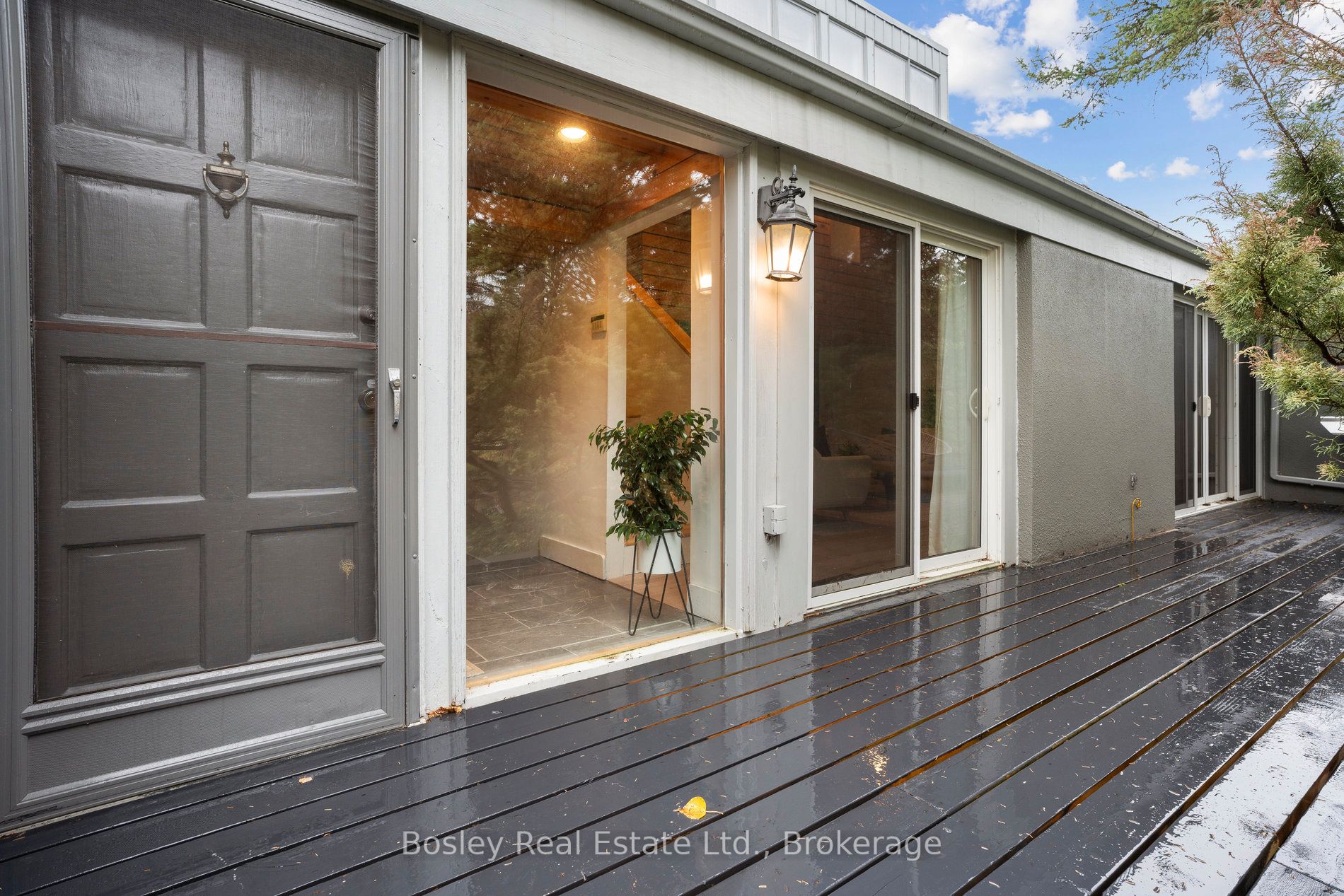 101 St Moritz Crescent Property Photo 2