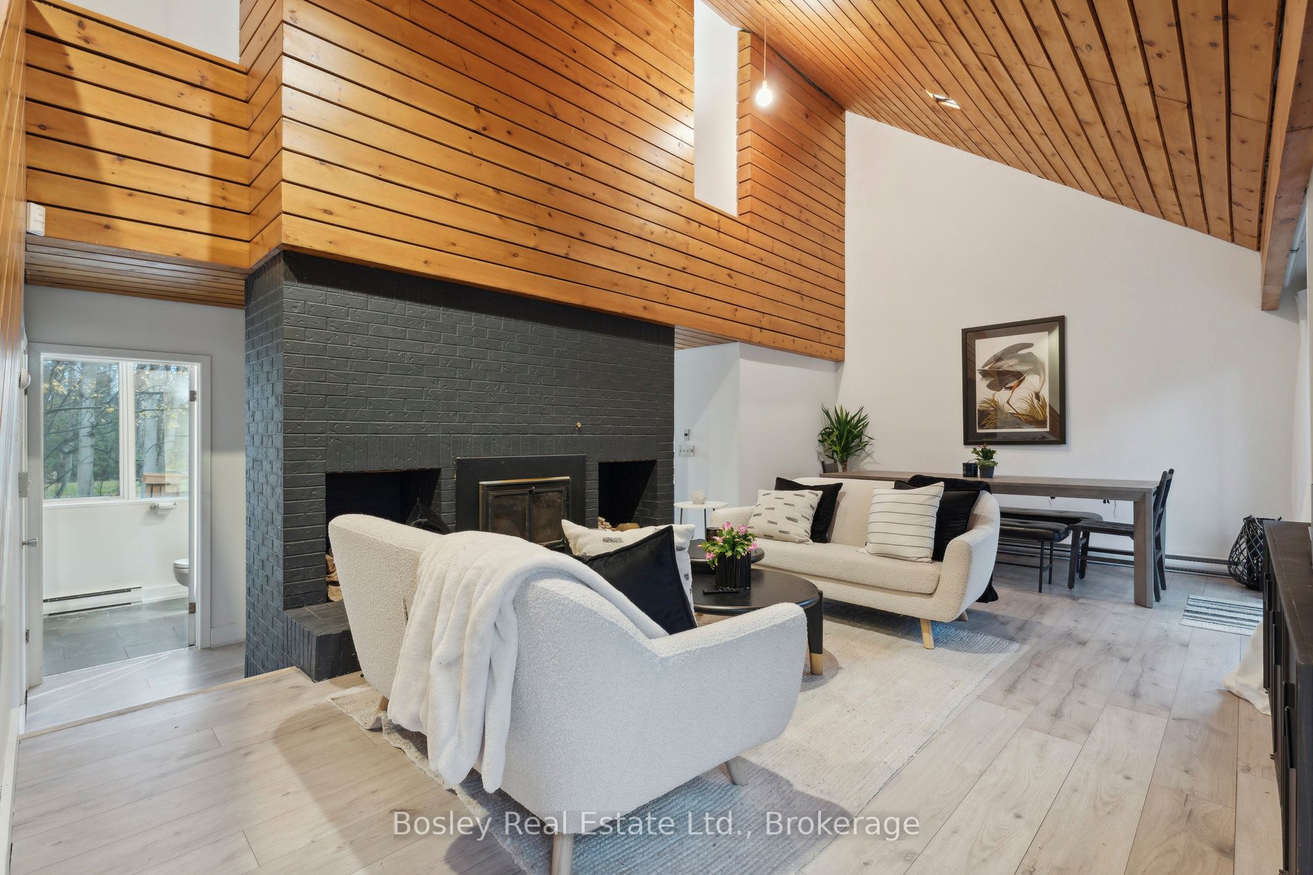 101 St Moritz Crescent Property Photo 12