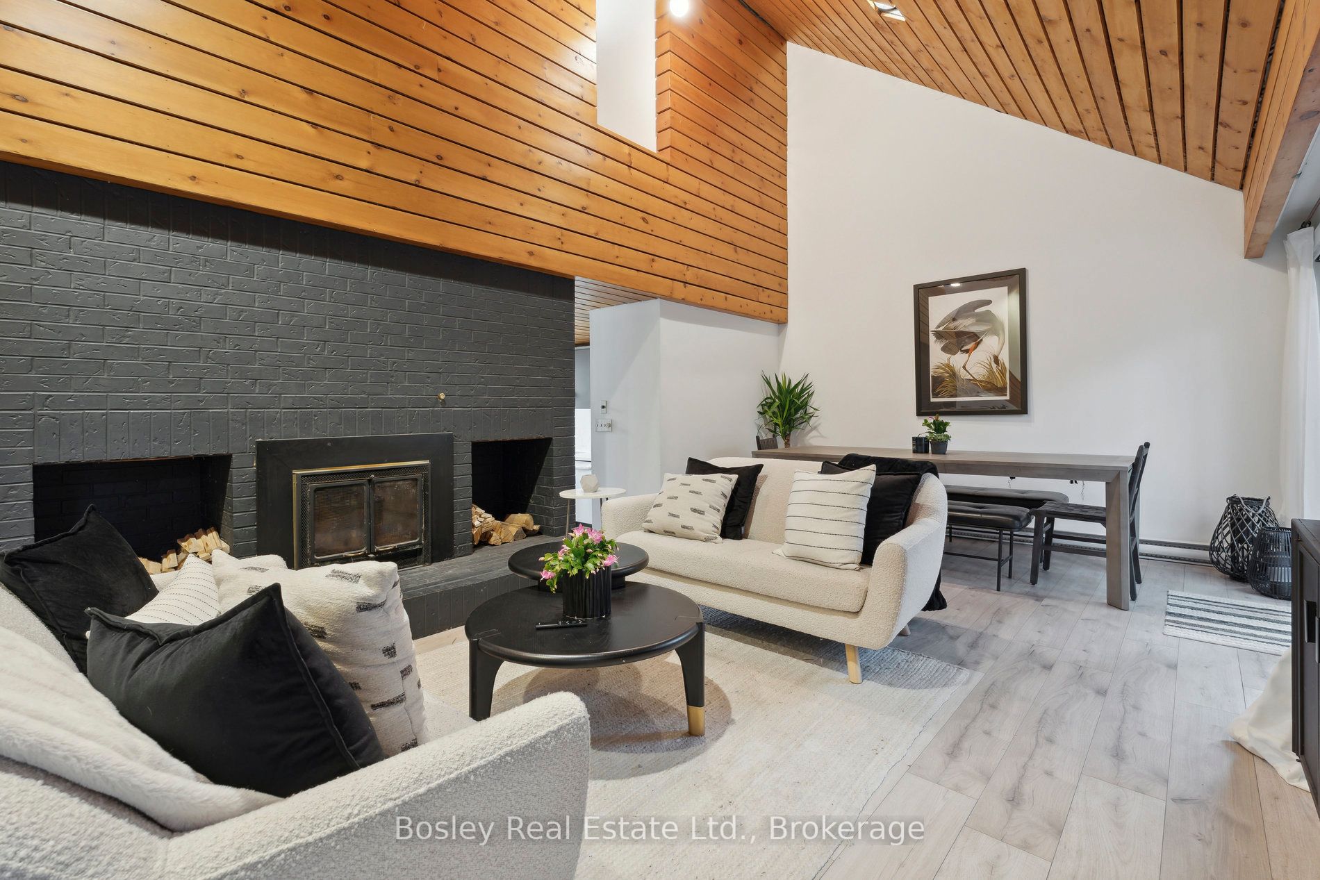 101 St Moritz Crescent Property Photo 13