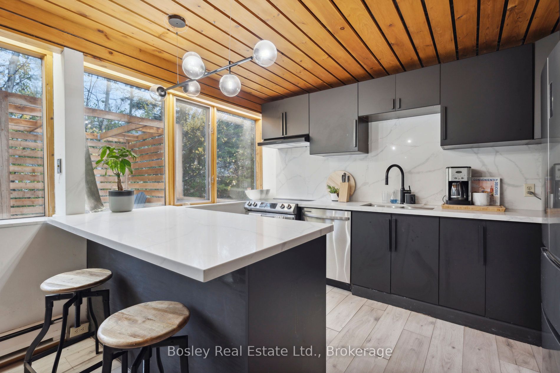 101 St Moritz Crescent Property Photo 18
