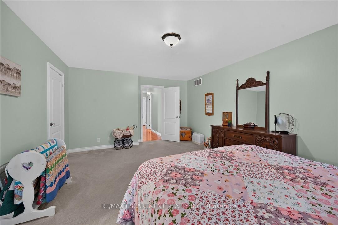 16 Church Street Property Photo 19