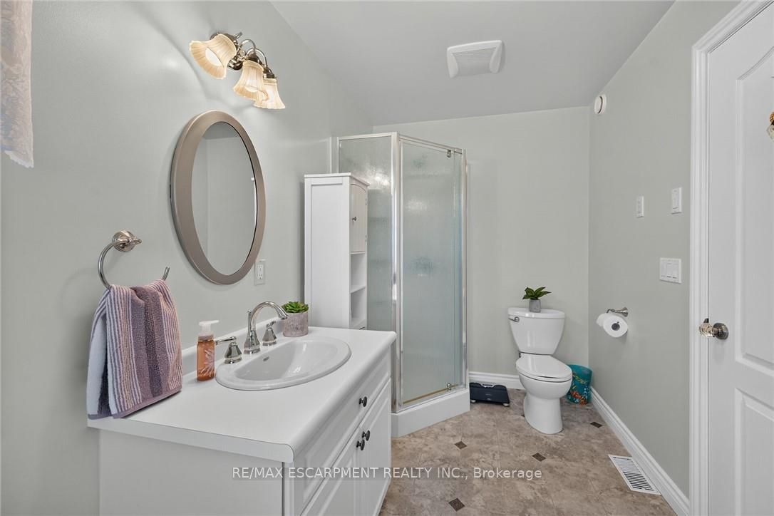 16 Church Street Property Photo 23