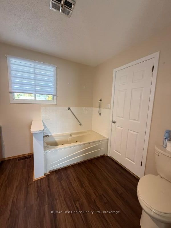 123 Albany Place Property Photo 17
