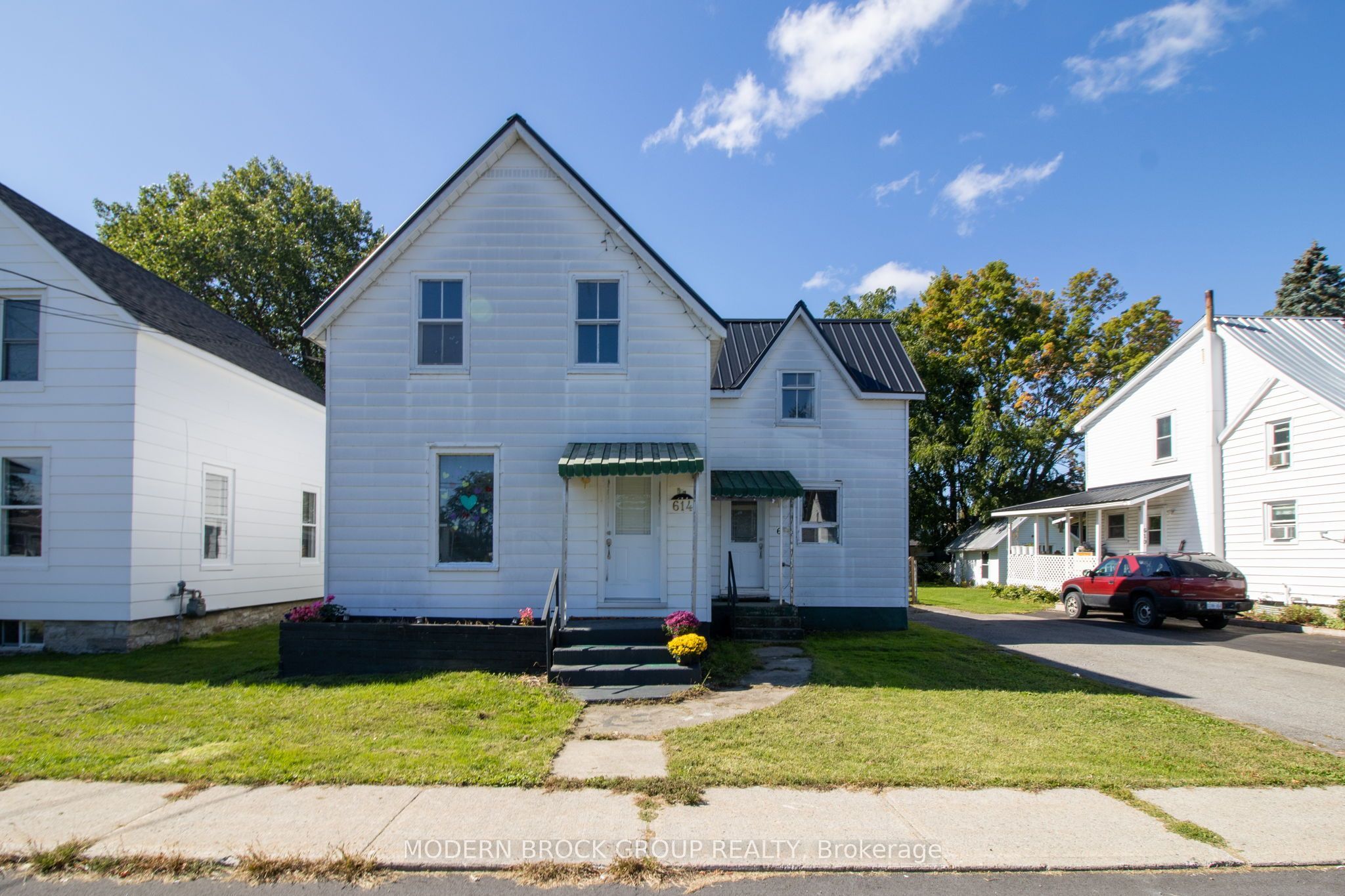 614 East Street Property Photo 1