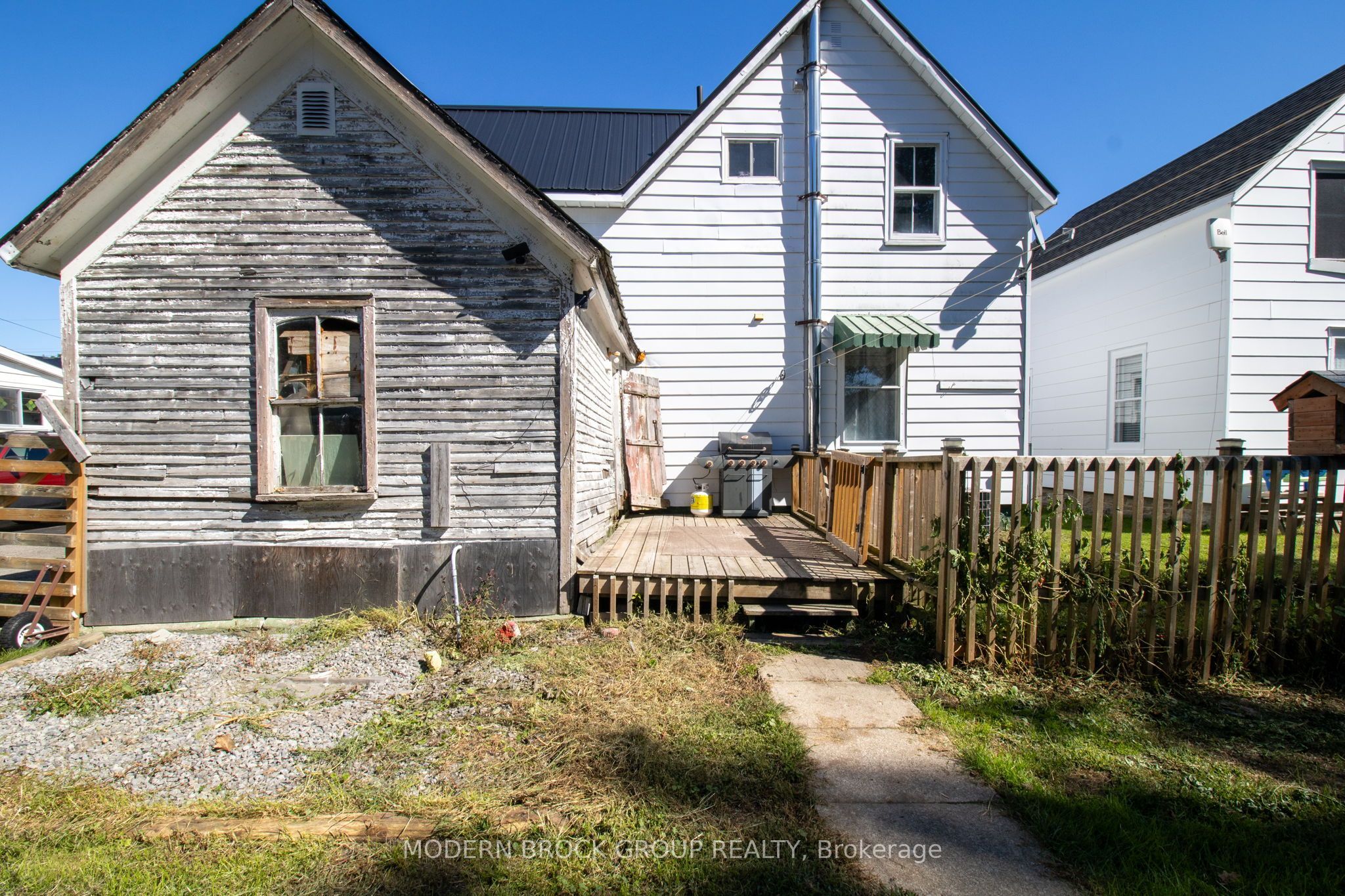 614 East Street Property Photo 27