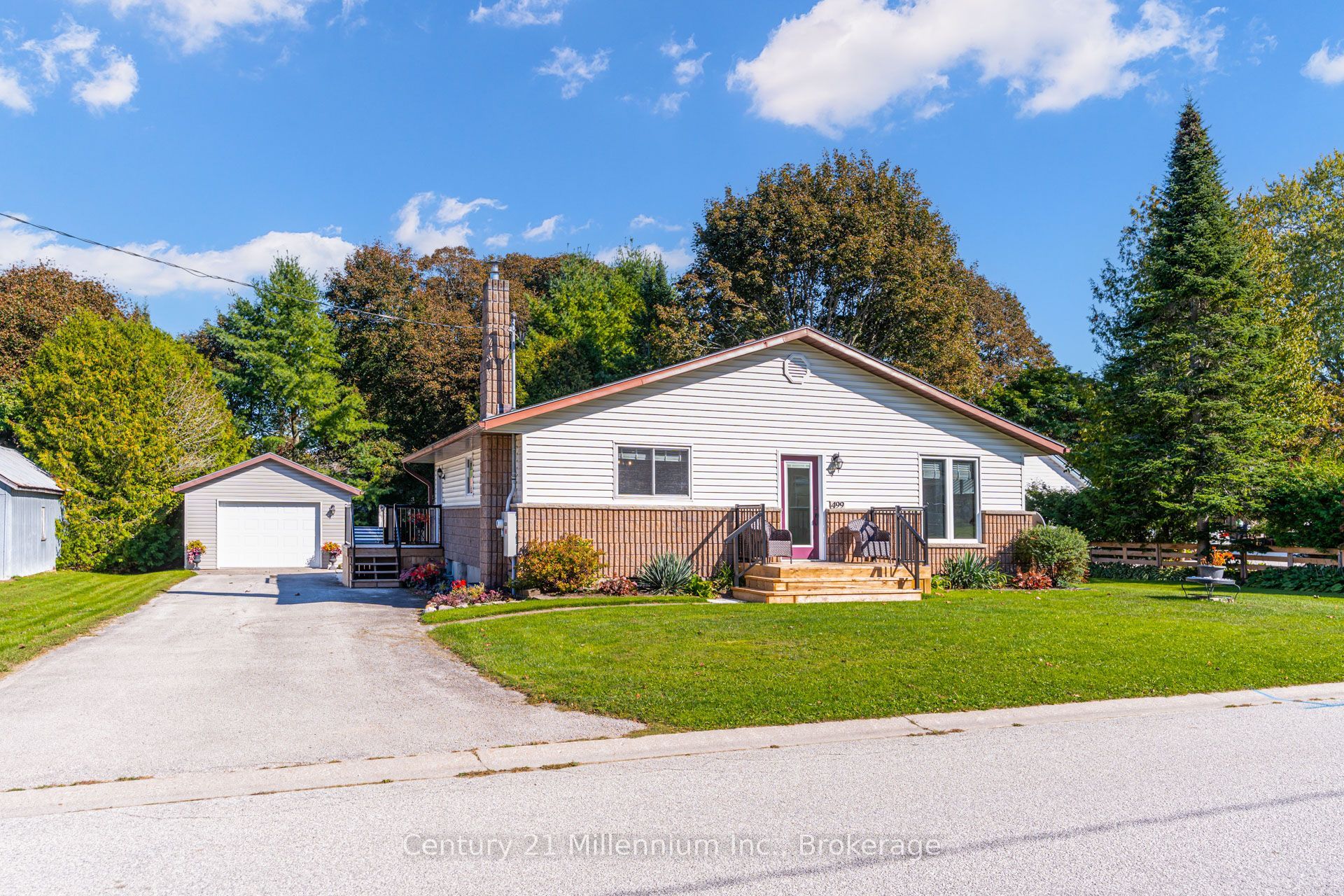 499 Tyson Street Property Photo 1