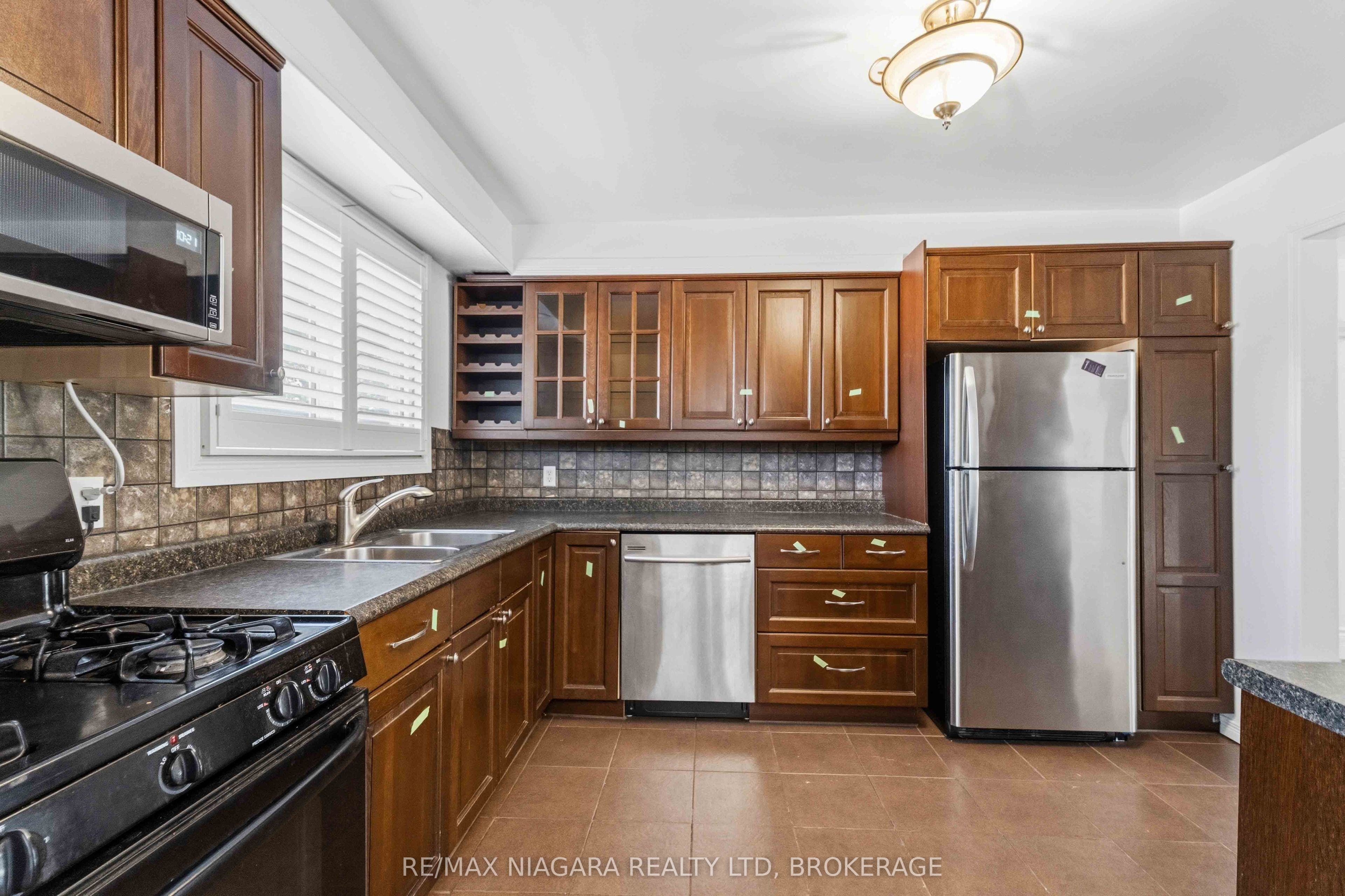 60 Brant Avenue Property Photo 10