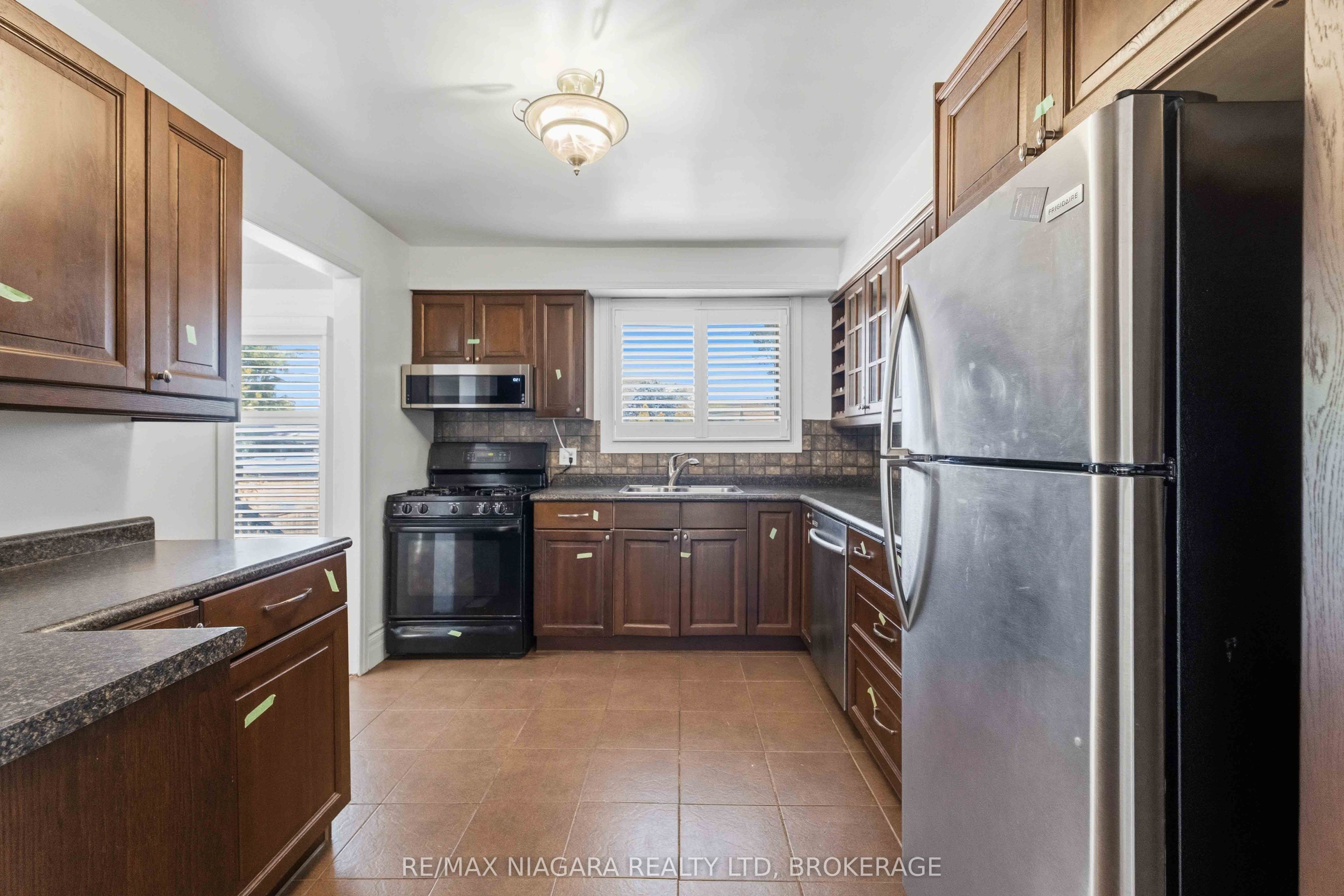 60 Brant Avenue Property Photo 11