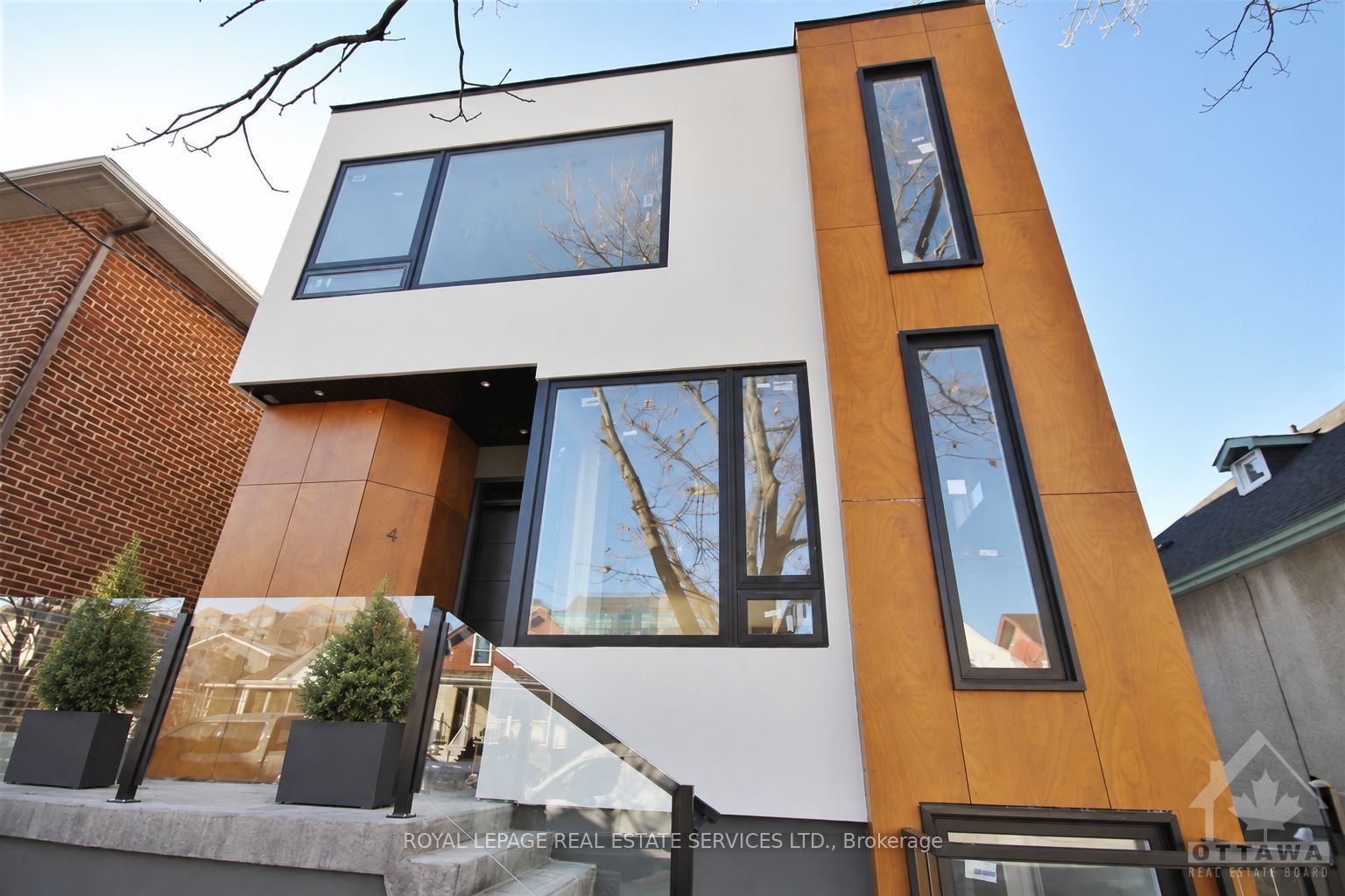 4b Huron Avenue N Property Photo 15