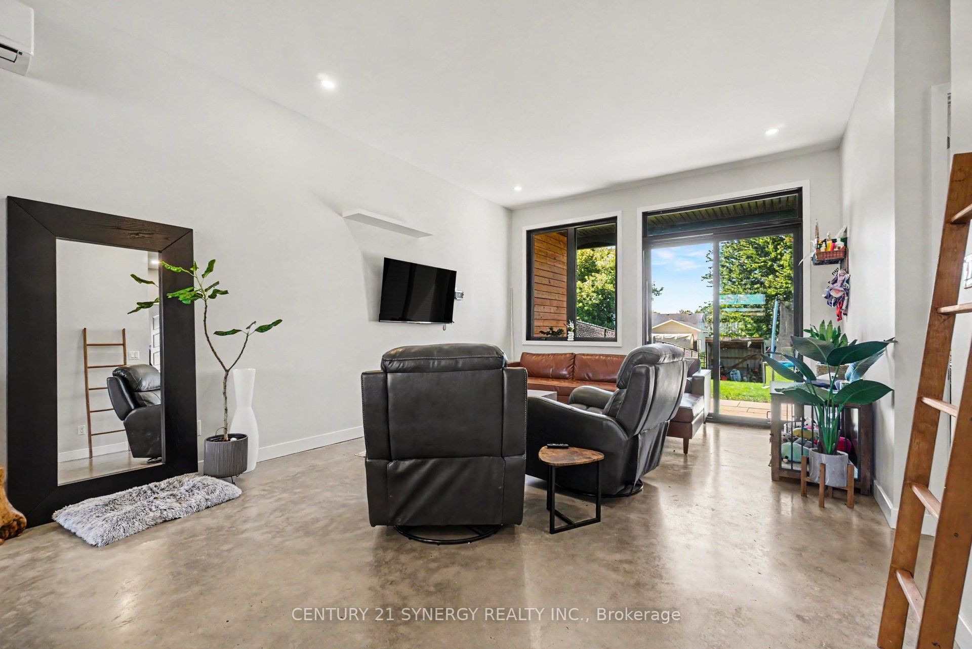 54 Adam Street Property Photo 10