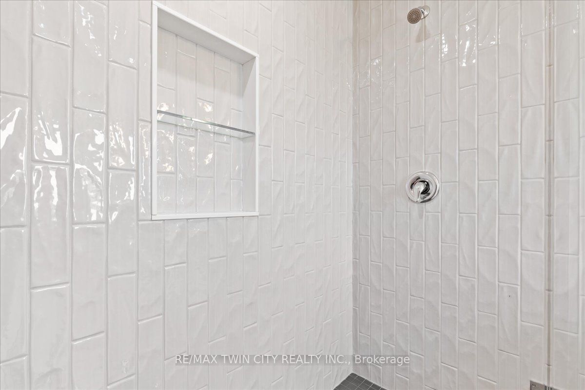 98 Kenton Street Property Photo 32